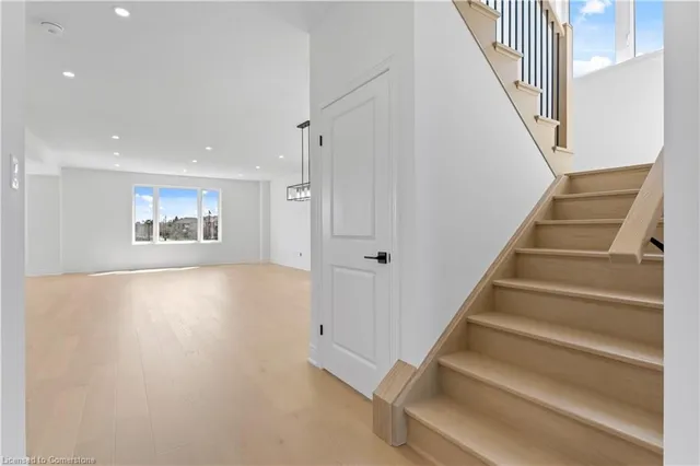 Additional property image - 34 Hampshire Pl