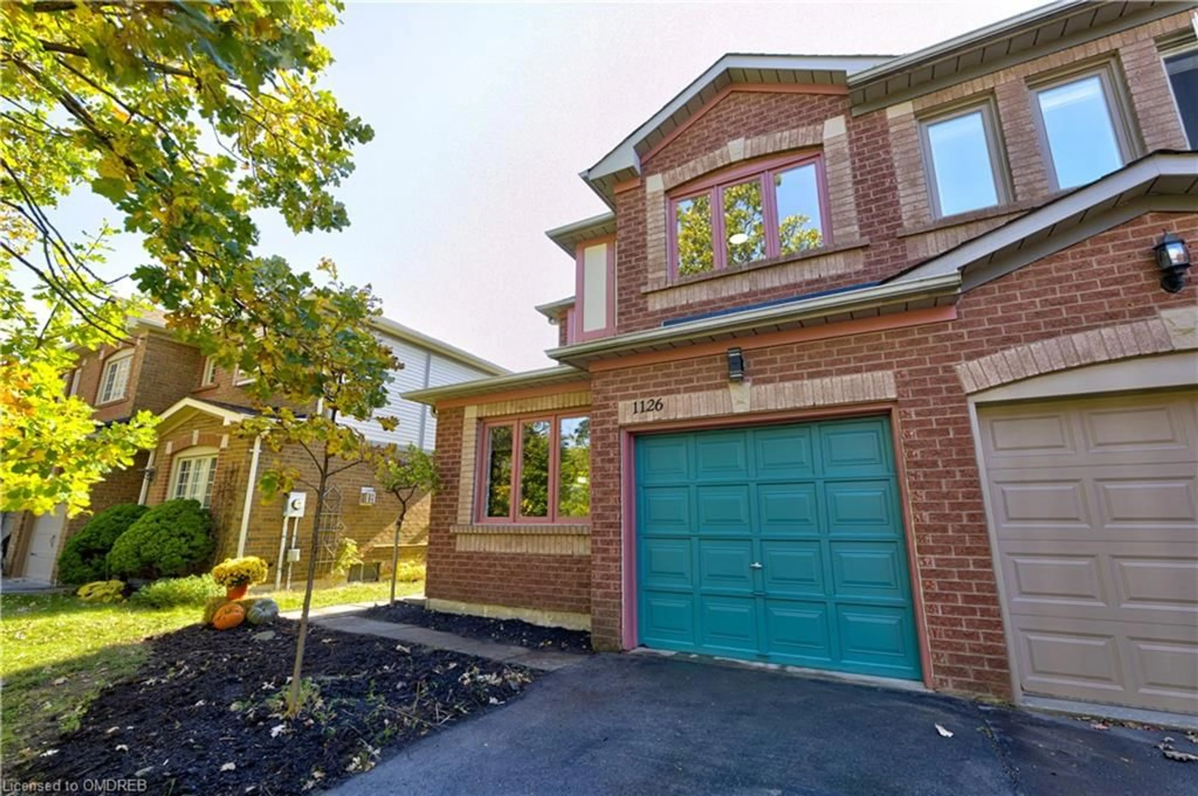 Home with brick exterior material for 1126 Beechnut Rd, Oakville Ontario L6J 7P2