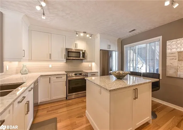 585 Atherley Rd #206, Orillia 3