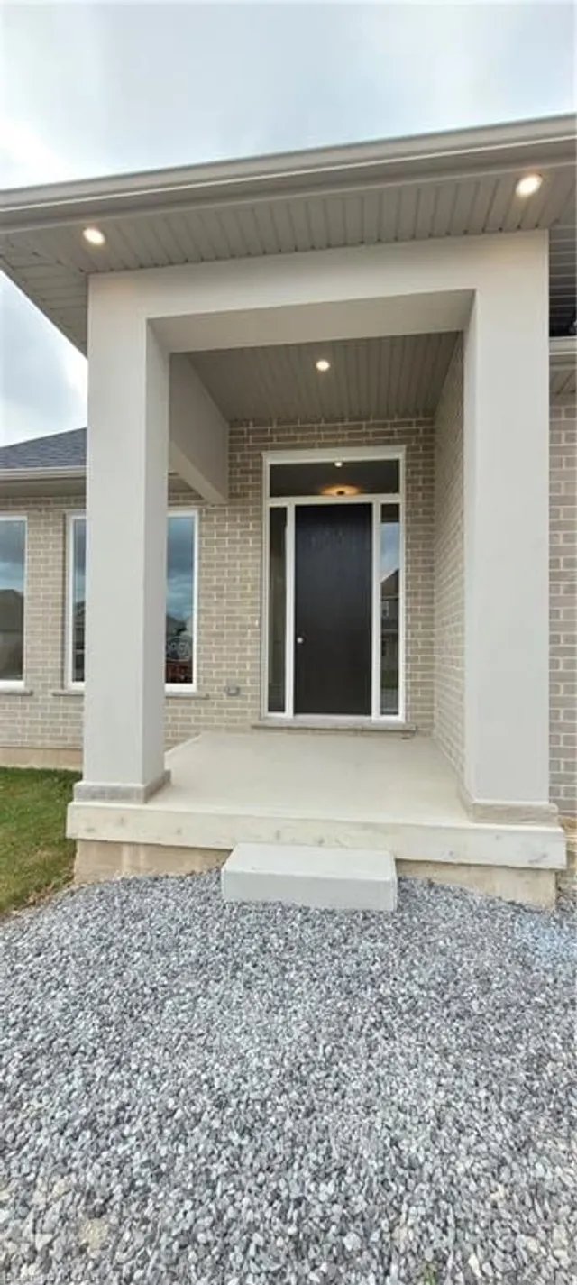 4183 Village Creek Dr, Stevensville 2