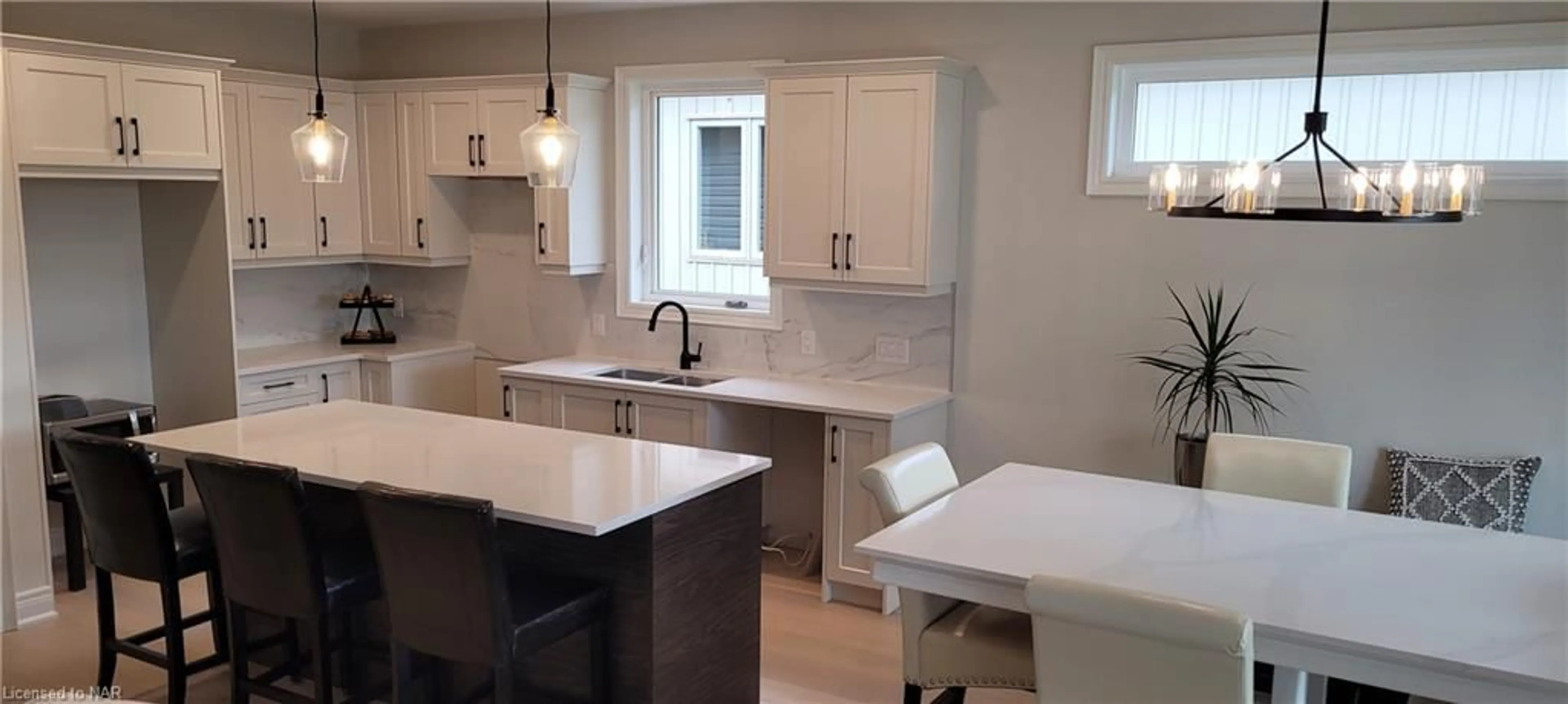 Open concept kitchen for 4183 Village Creek Dr, Stevensville Ontario L0S 1S0