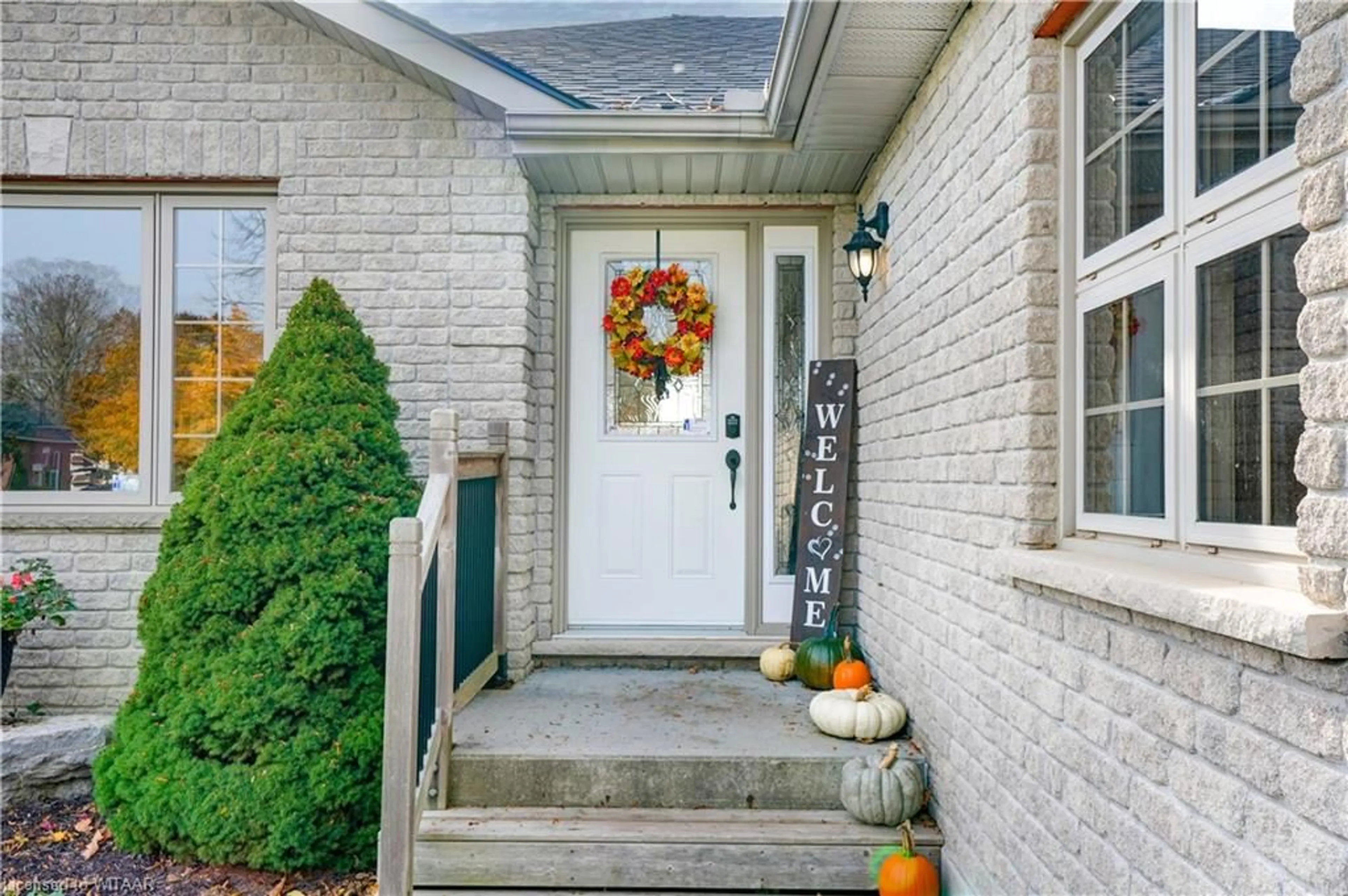 Indoor entryway, wood floors for 10 Abbie Lane, Teeterville Ontario N0E 1S0