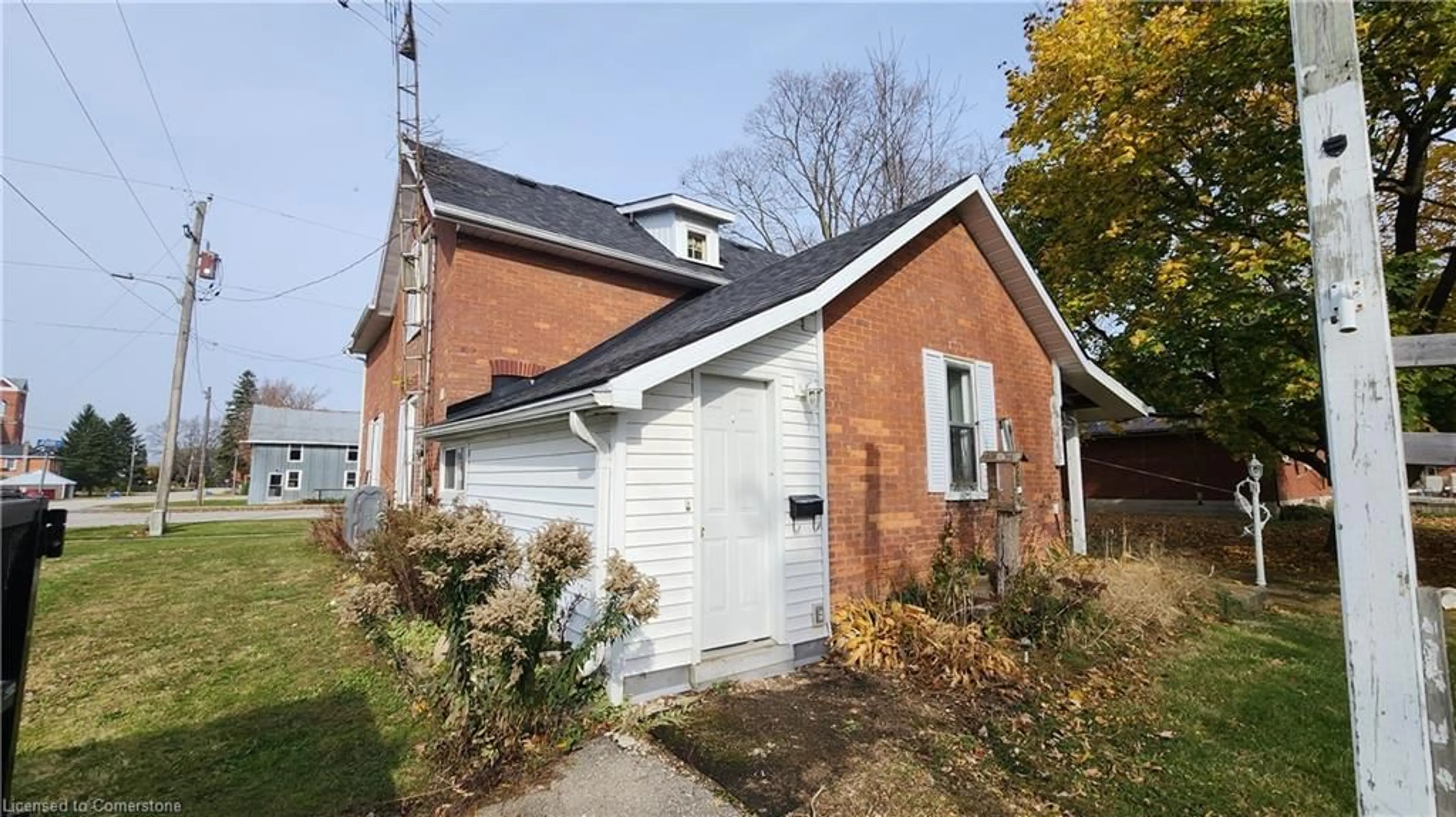 A pic from exterior of the house or condo, cottage for 2040 John St, Howick Ontario N0G 1X0