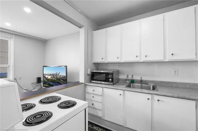 Additional image 9 of 37 Mericourt Rd Unit 103