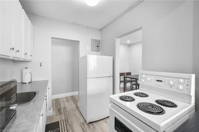 Additional image 7 of 37 Mericourt Rd Unit 103