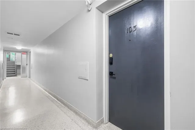 Additional image 18 of 37 Mericourt Rd Unit 103