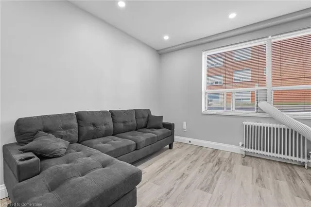 Additional image 16 of 37 Mericourt Rd Unit 103