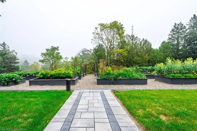 Additional property image - 1131 Concession 6 W