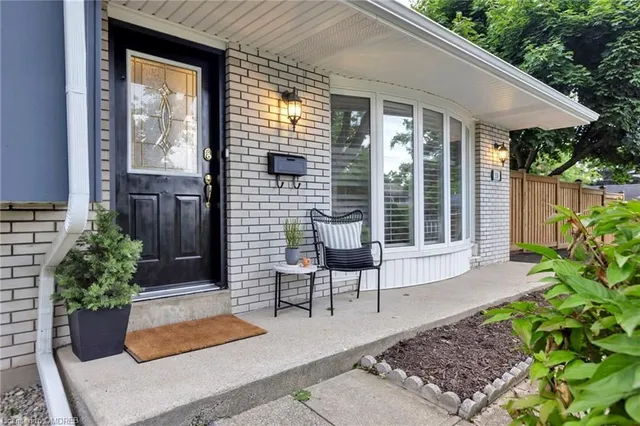 Additional property image - 330 Duncombe Dr