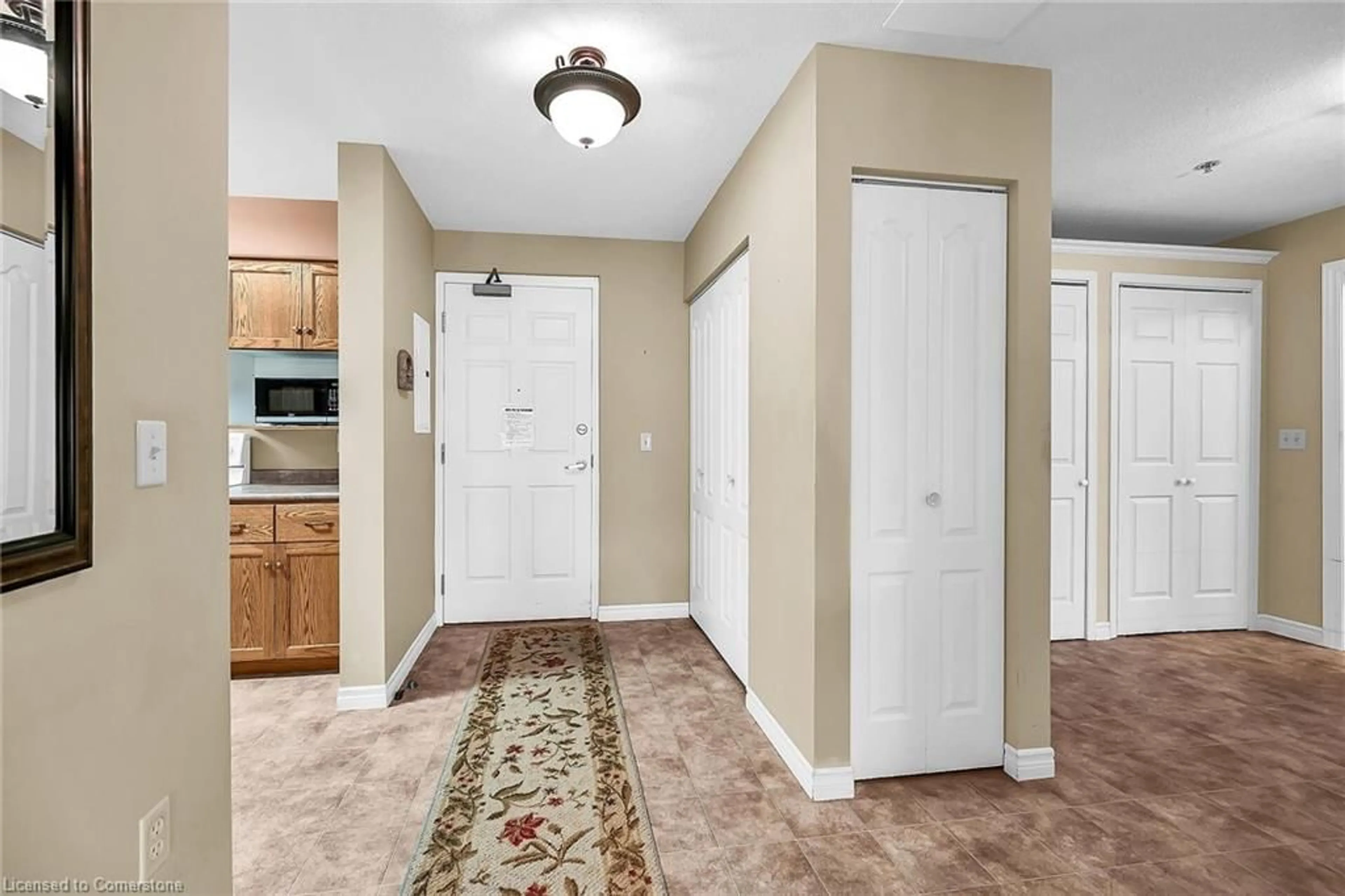 Indoor entryway, carpet floors for 317 Lock St #212, Dunnville Ontario N1A 6A1