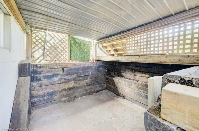 Additional property image - 582 Chamberlain Rd