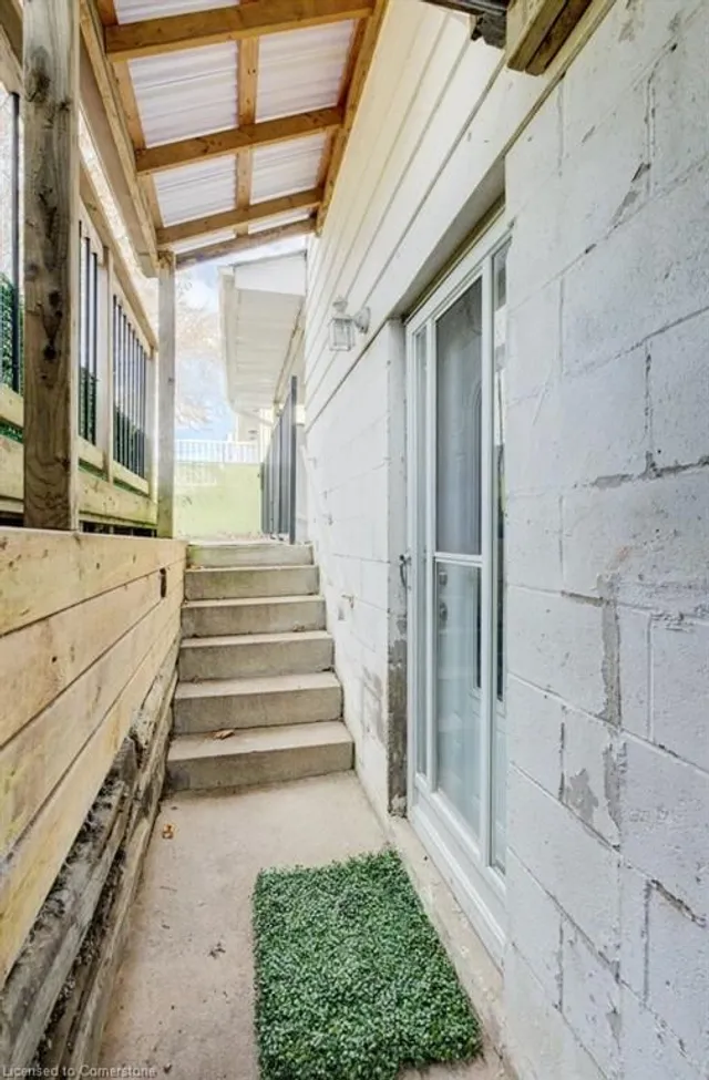 Additional property image - 582 Chamberlain Rd