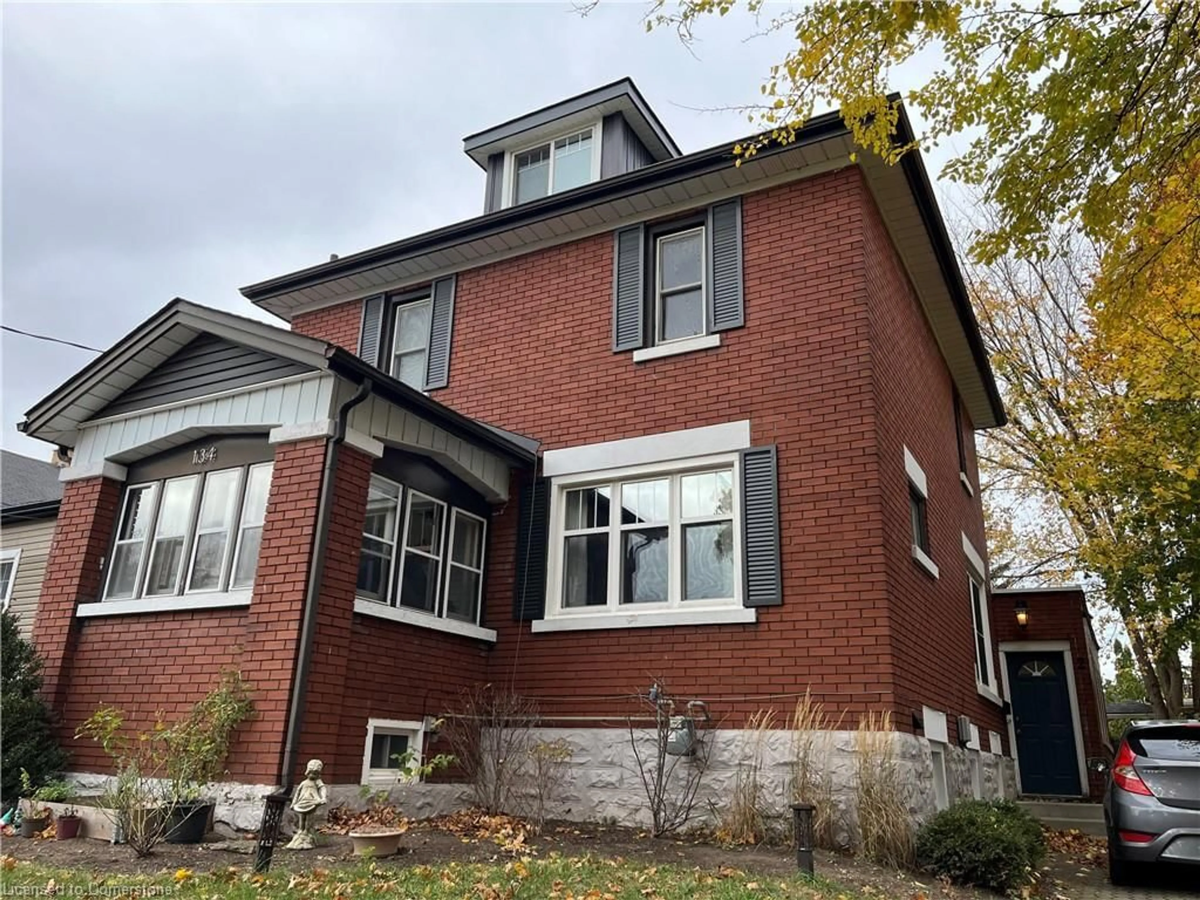 Home with brick exterior material for 134 Brubacher St, Kitchener Ontario N2H 2W6