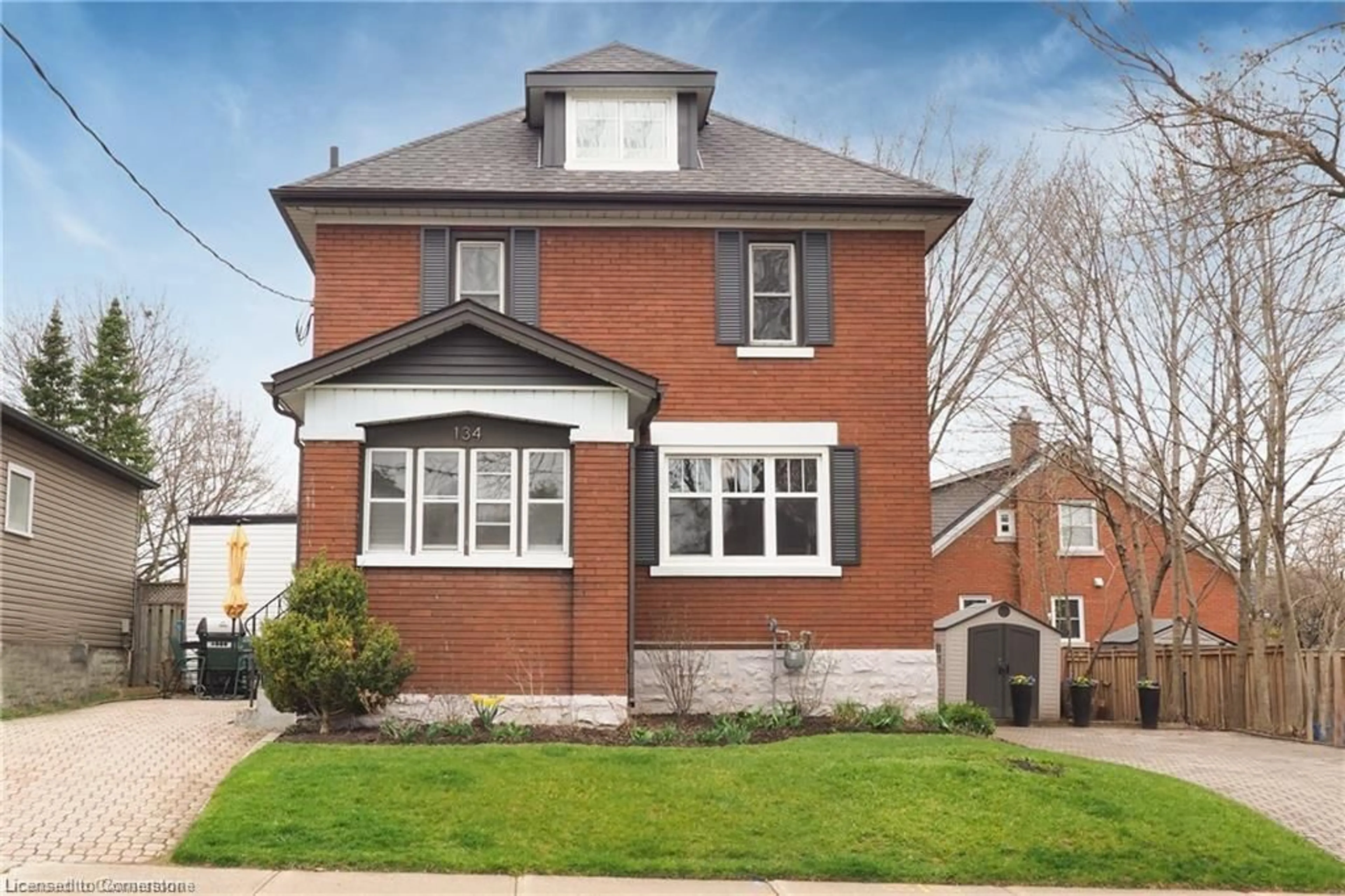 Home with brick exterior material for 134 Brubacher St, Kitchener Ontario N2H 2W6