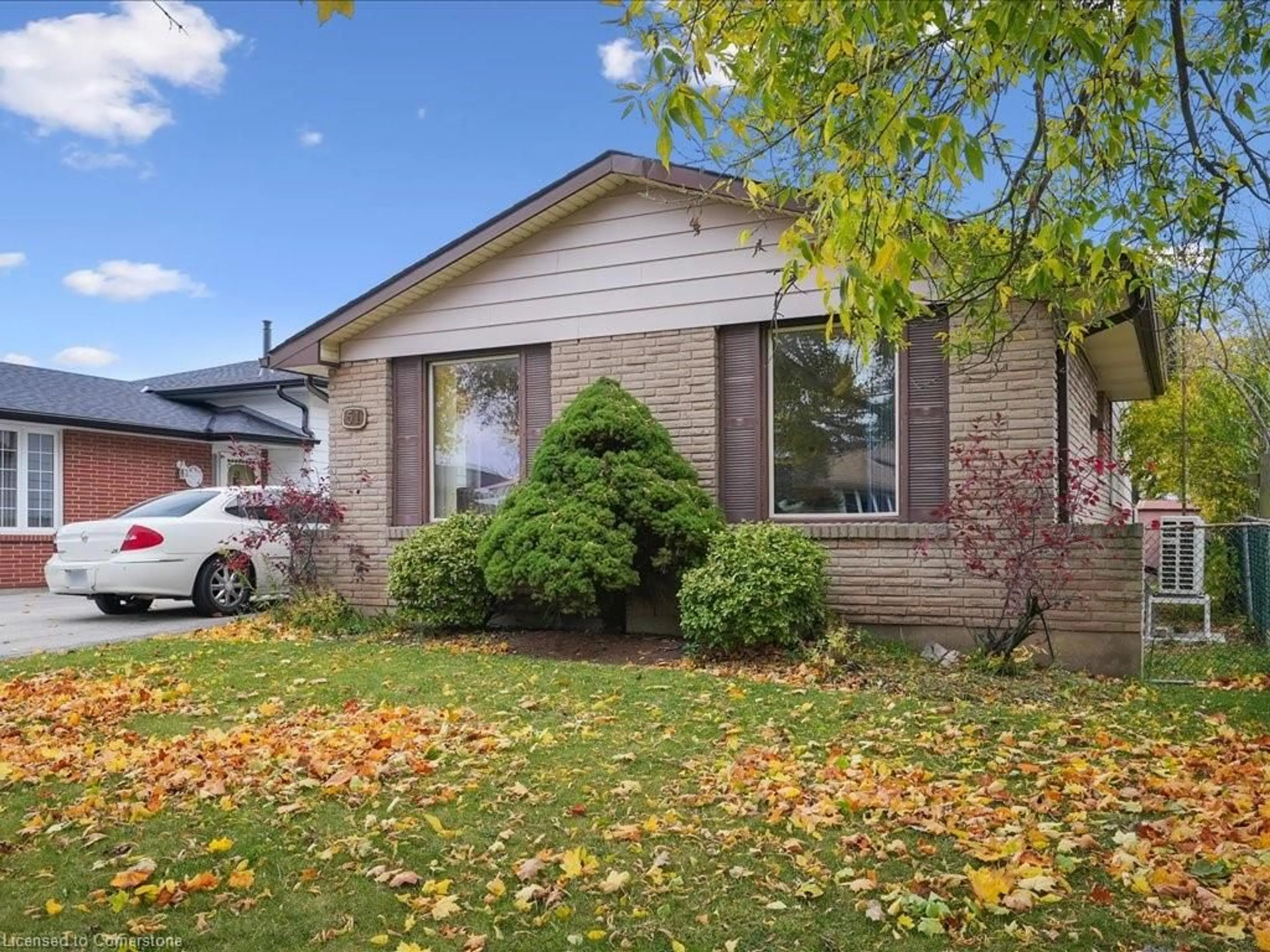 Frontside or backside of a home, cottage for 51 Loraine Dr, St. Catharines Ontario L2P 3N9