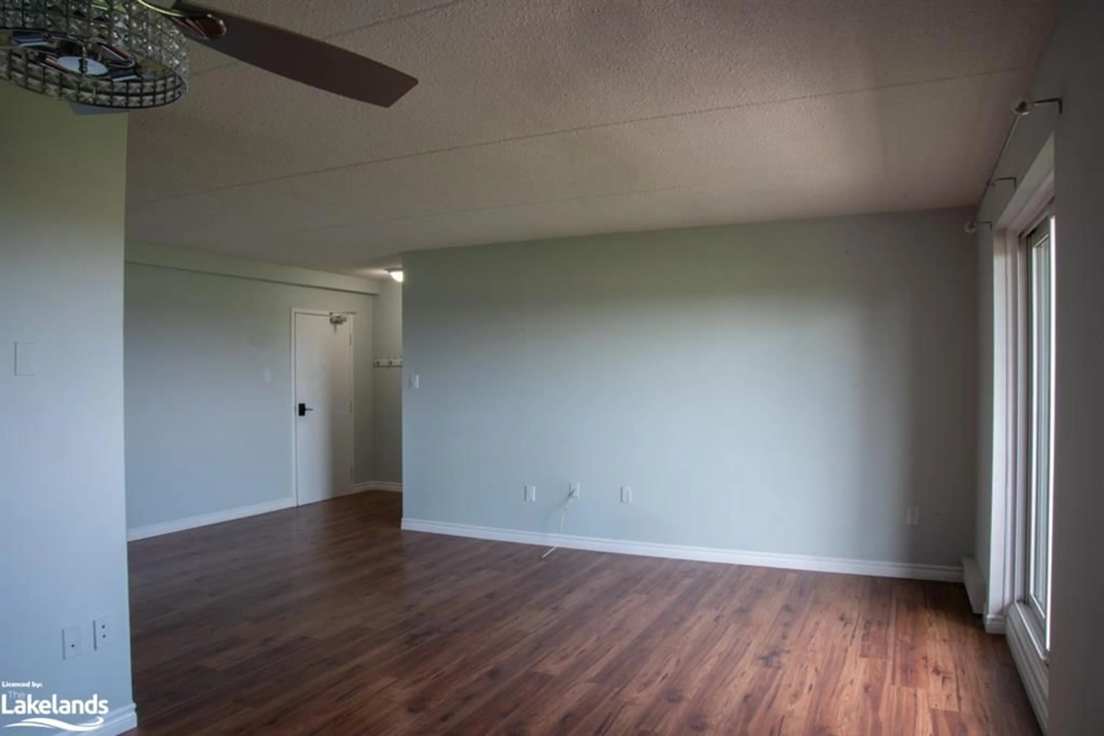 A pic of a room, wood floors for 460 Ontario St #403, Collingwood Ontario L9Y 4E5