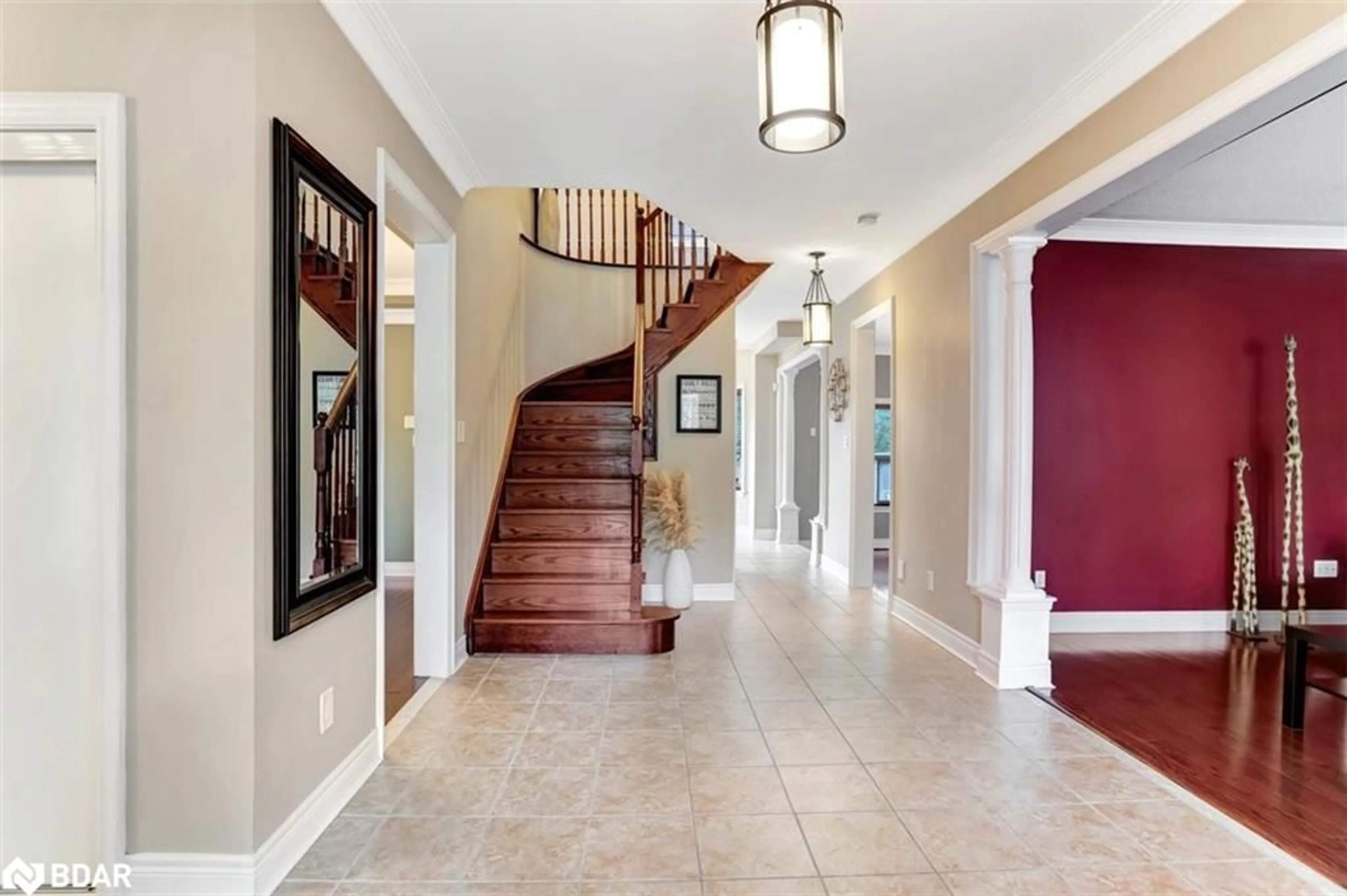 Indoor foyer, wood floors for 75 Ruffet Dr, Barrie Ontario L4N 0N8