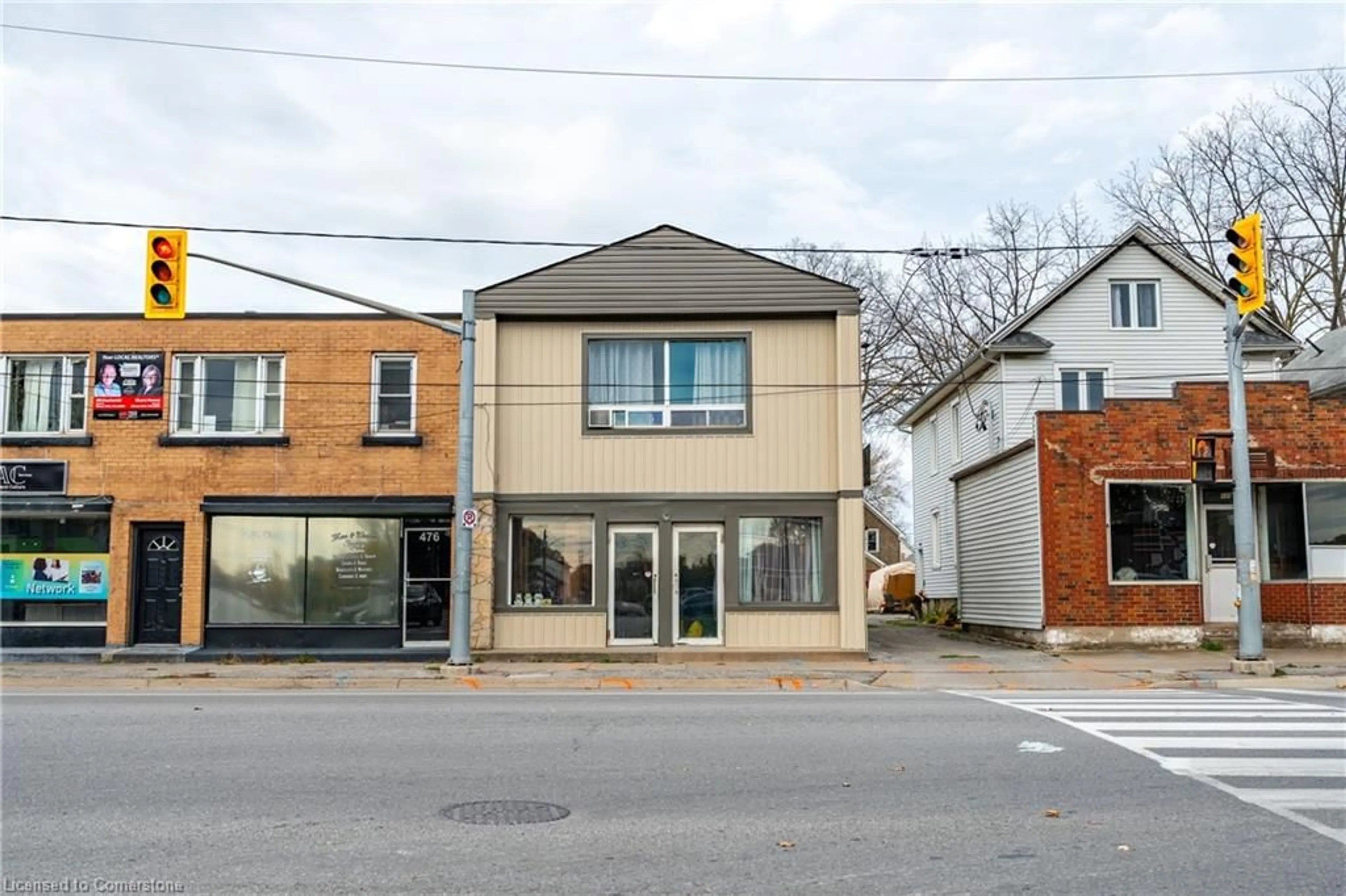 A pic from exterior of the house or condo, the front or back of building for 478 East Main St, Welland Ontario L3B 3X6