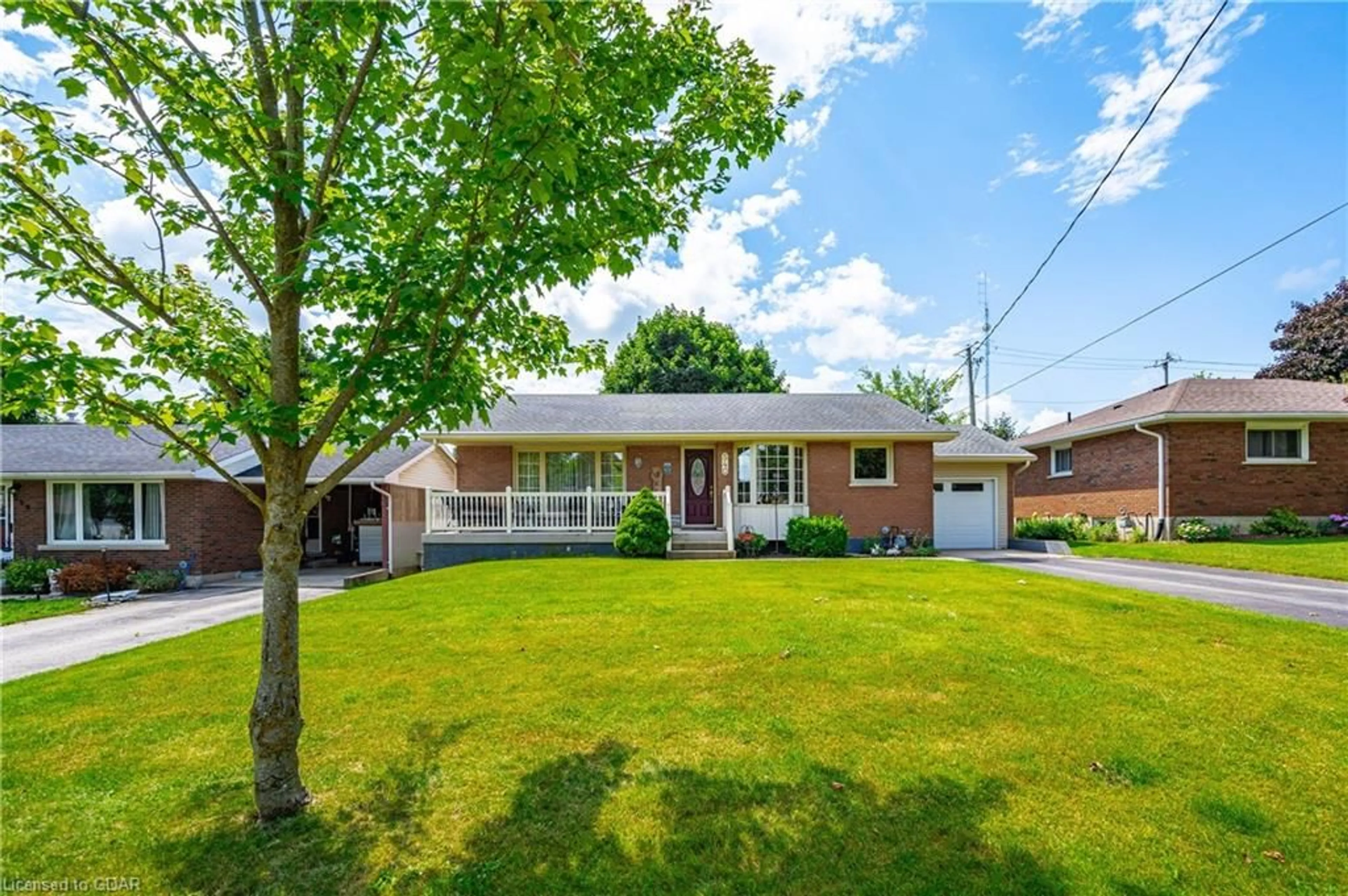 Frontside or backside of a home, cottage for 540 Princess Ann St, Mount Forest Ontario N0G 2L3