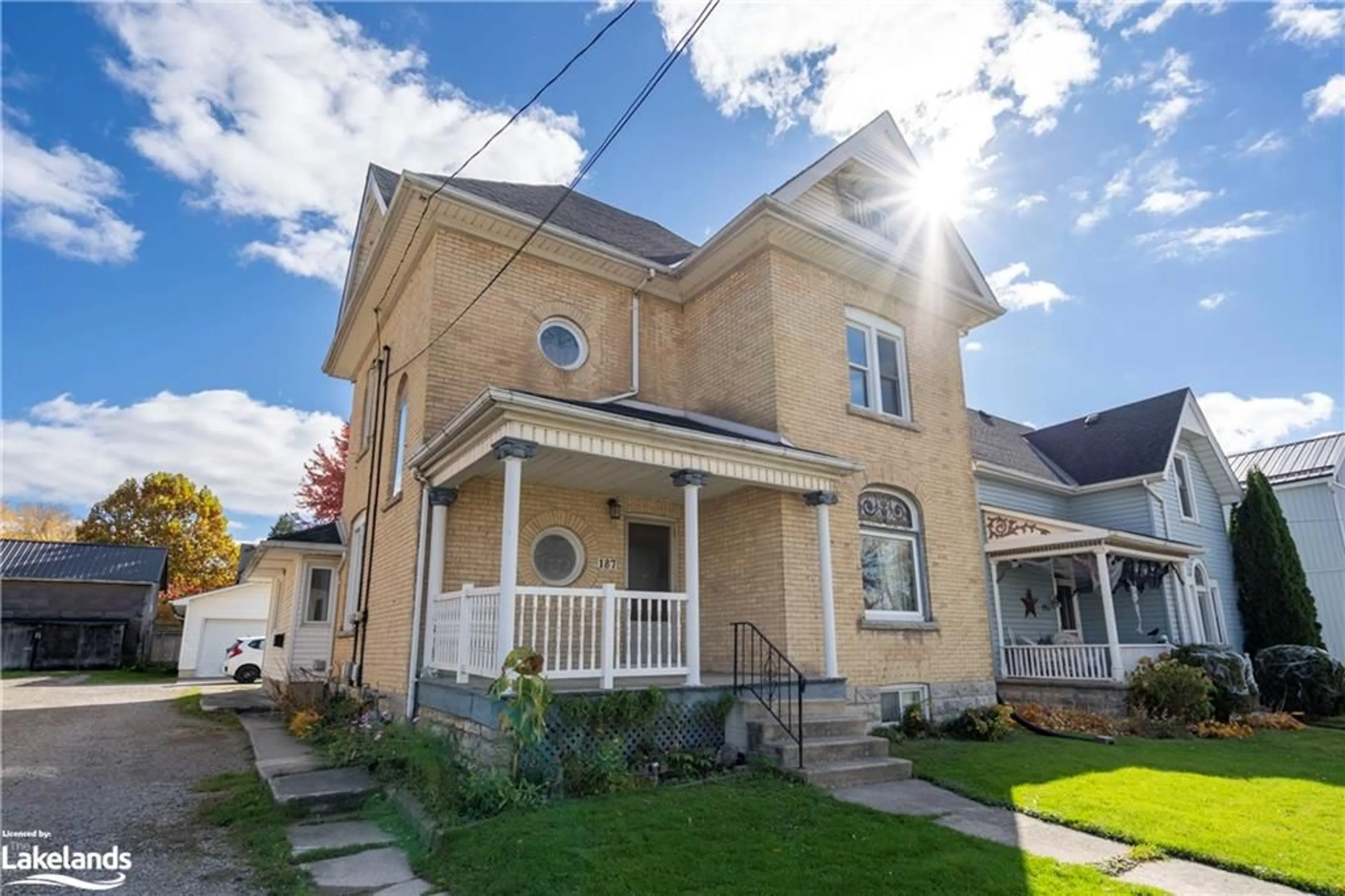 Frontside or backside of a home, the front or back of building for 187 Water St, St. Marys Ontario N4Z 1A4