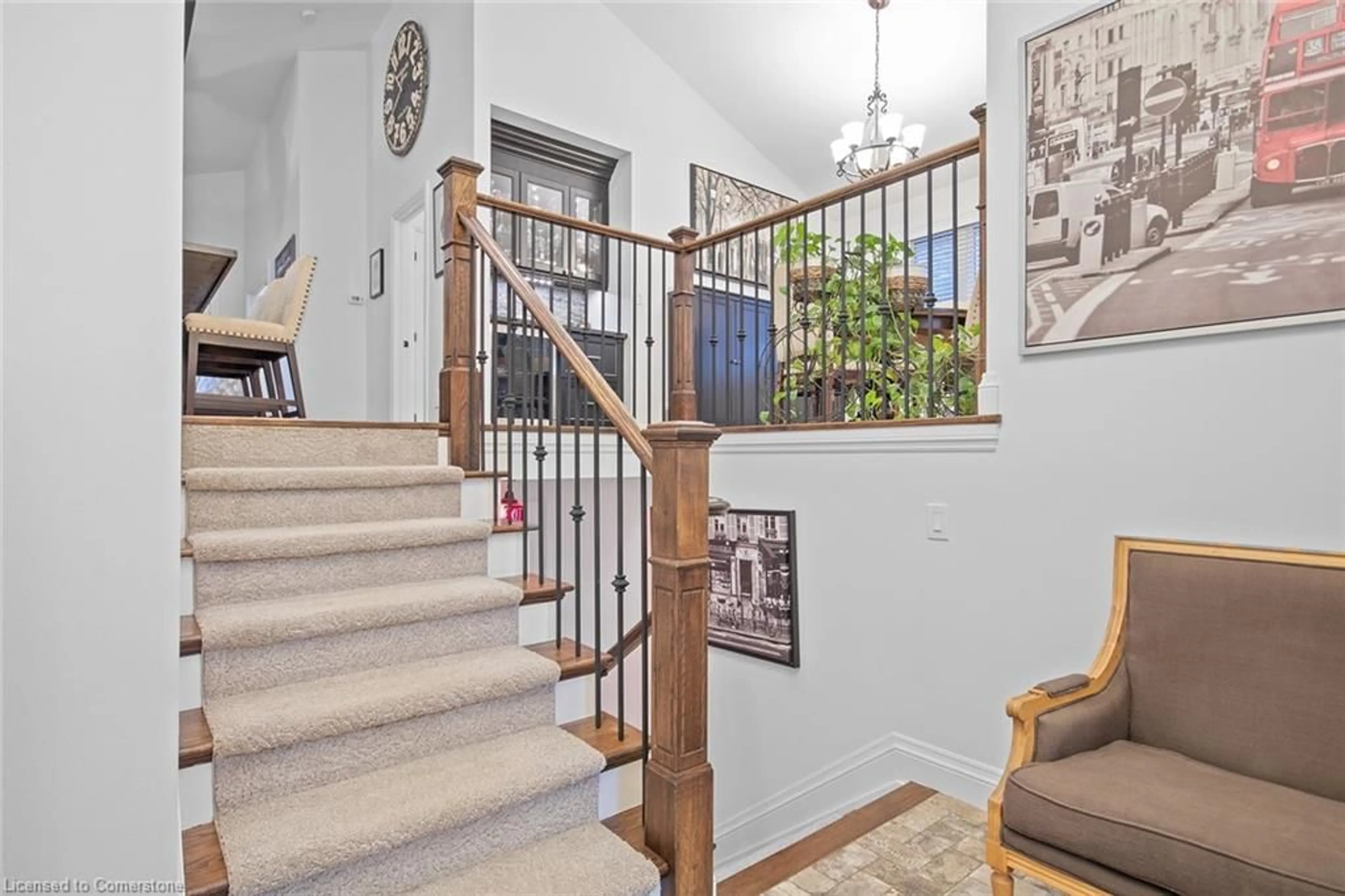 Indoor entryway, wood floors for 27 Forfar St, Caledonia Ontario N3W 1J2