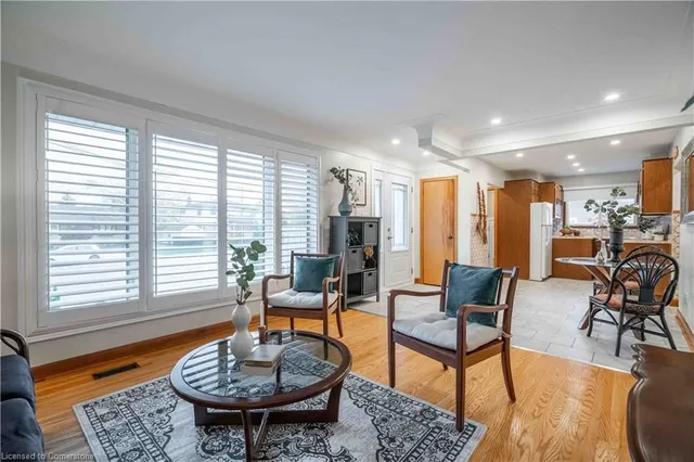 Additional property image - 10 Salmond Crt