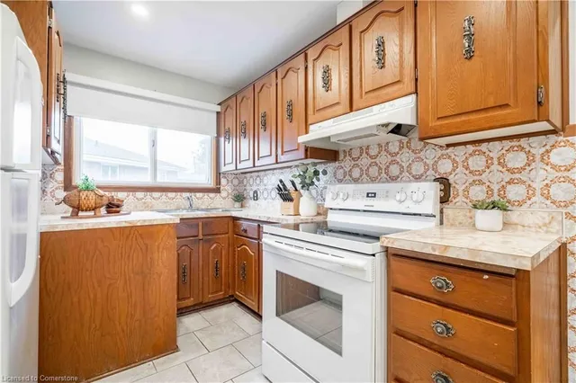 Additional property image - 10 Salmond Crt
