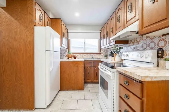 Additional property image - 10 Salmond Crt