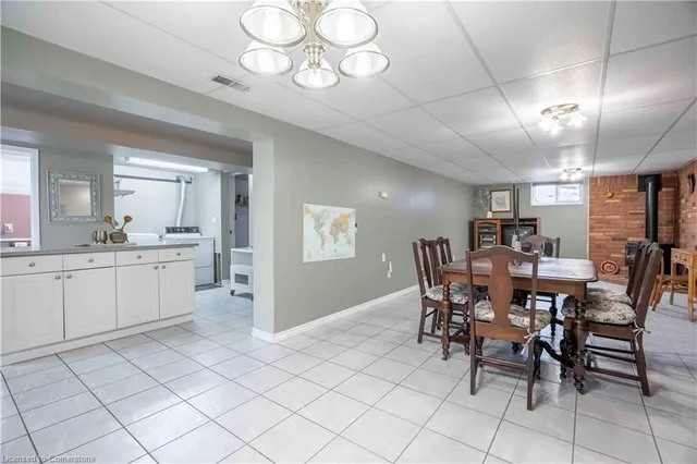 Additional property image - 10 Salmond Crt