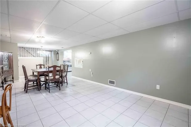 Additional property image - 10 Salmond Crt