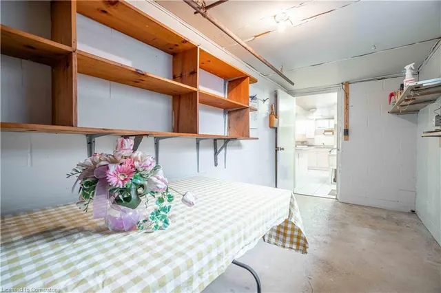 Additional property image - 10 Salmond Crt