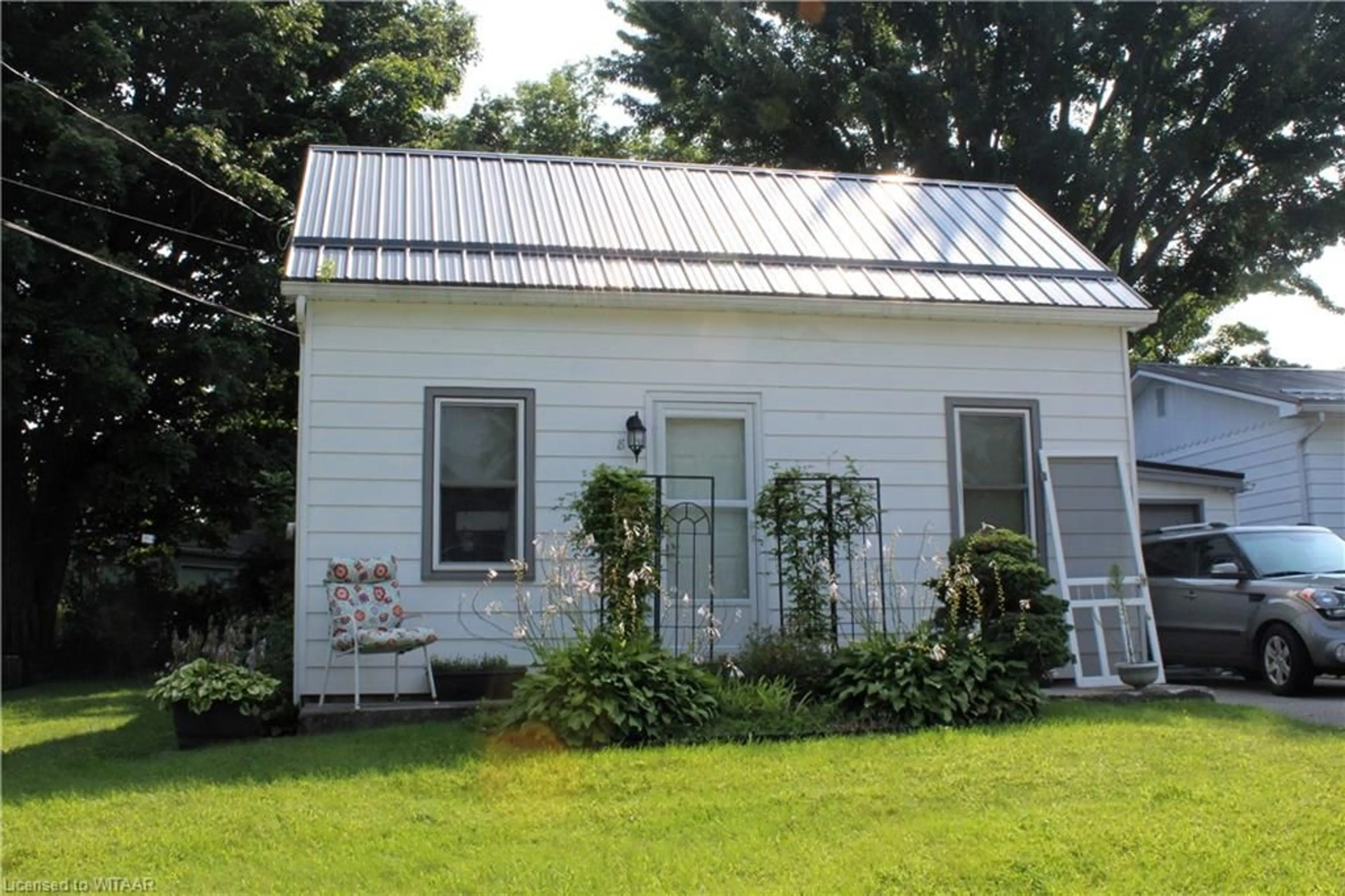 Shed for 8 Tillson St, Tillsonburg Ontario N4G 2X2