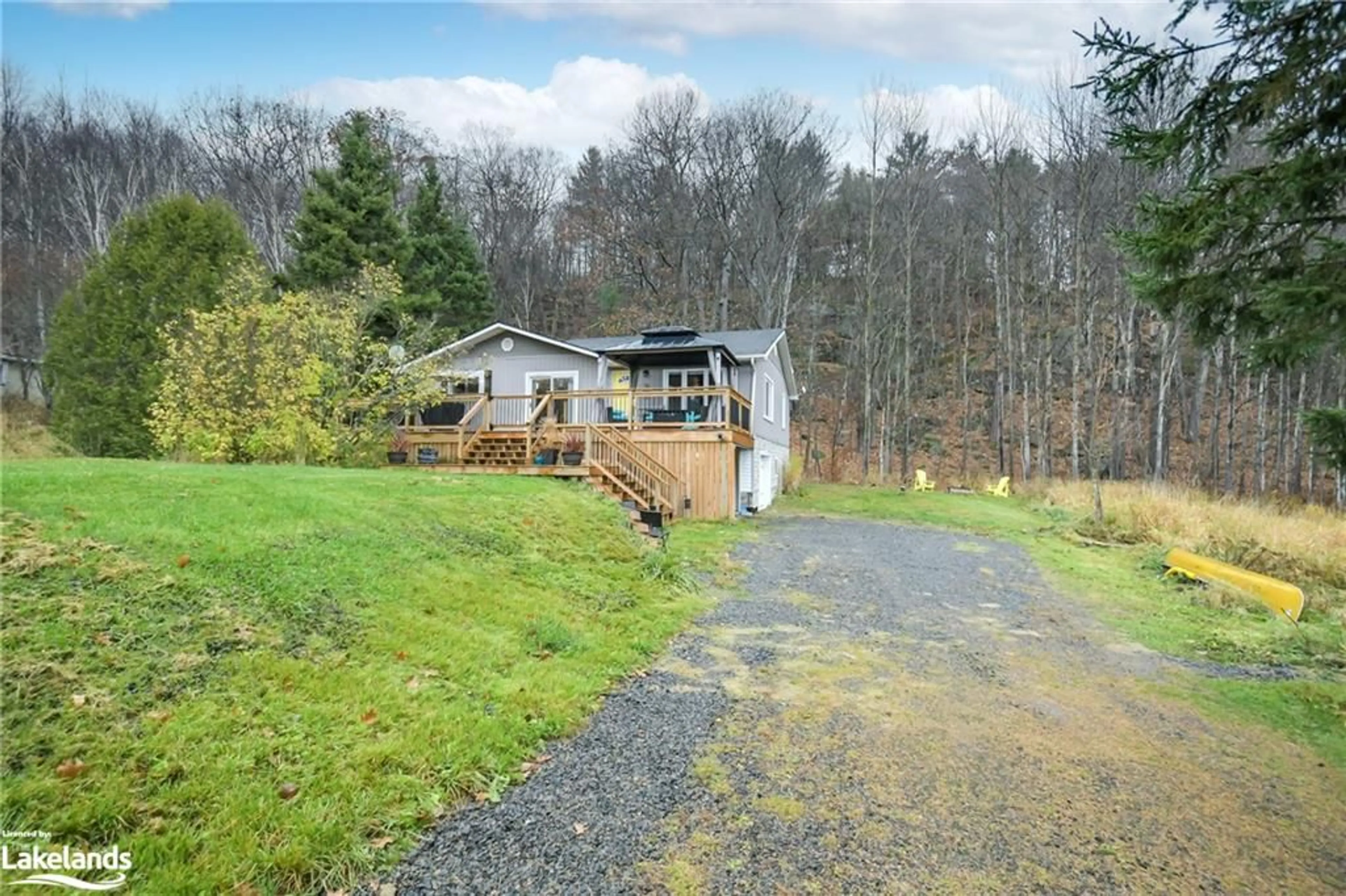 Shed for 1922 Highway 141, Utterson Ontario P0B 1M0