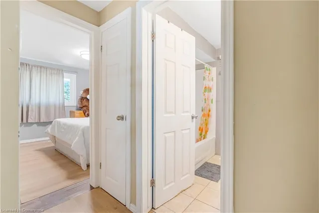 Additional property image - 6 Rideau Cres