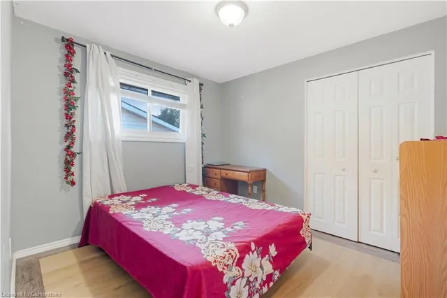 Additional property image - 6 Rideau Cres
