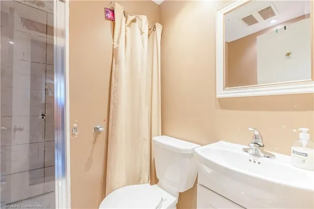 Additional property image - 6 Rideau Cres