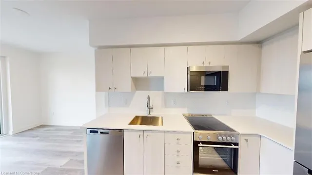 Additional property image - 15 Wellington St Unit 1704