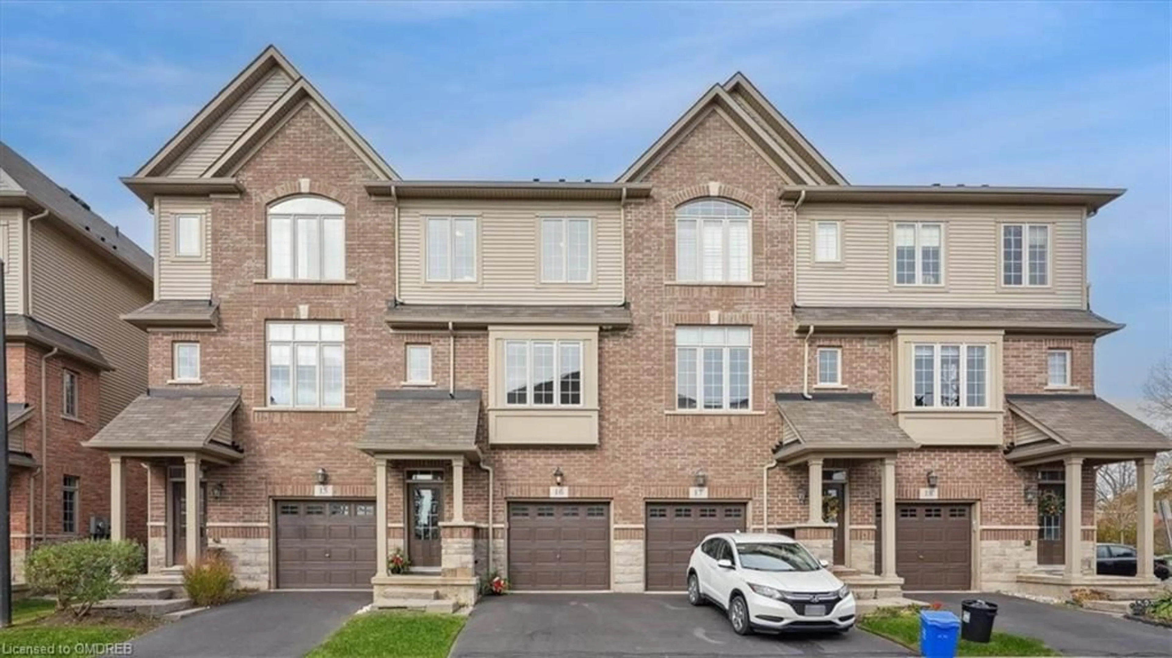 A pic from exterior of the house or condo, mountain for 257 Parkside Drive #16, Waterdown Ontario L8B 0W5