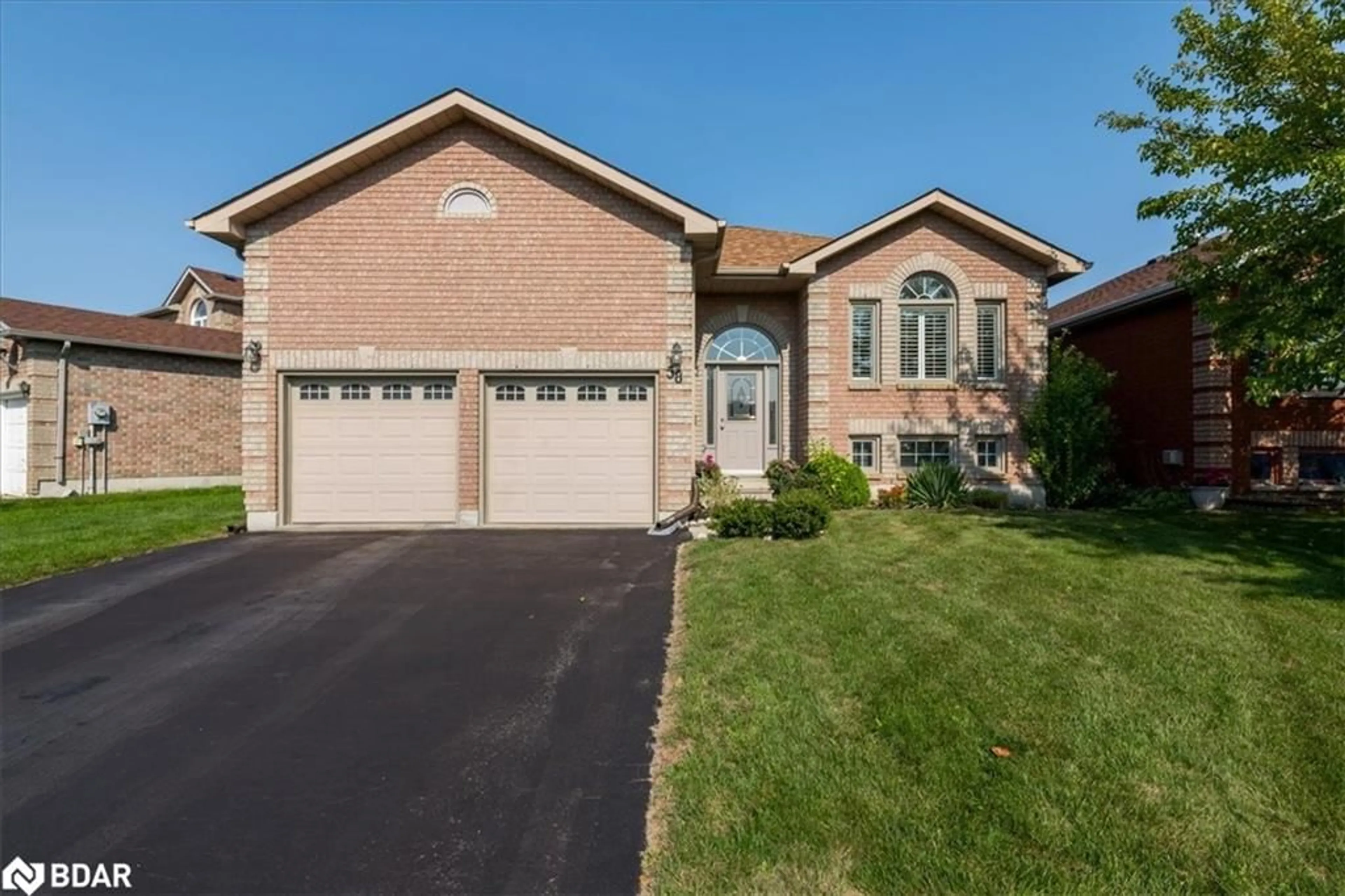 Frontside or backside of a home, cottage for 58 Mapleton Ave, Barrie Ontario L4N 7L7