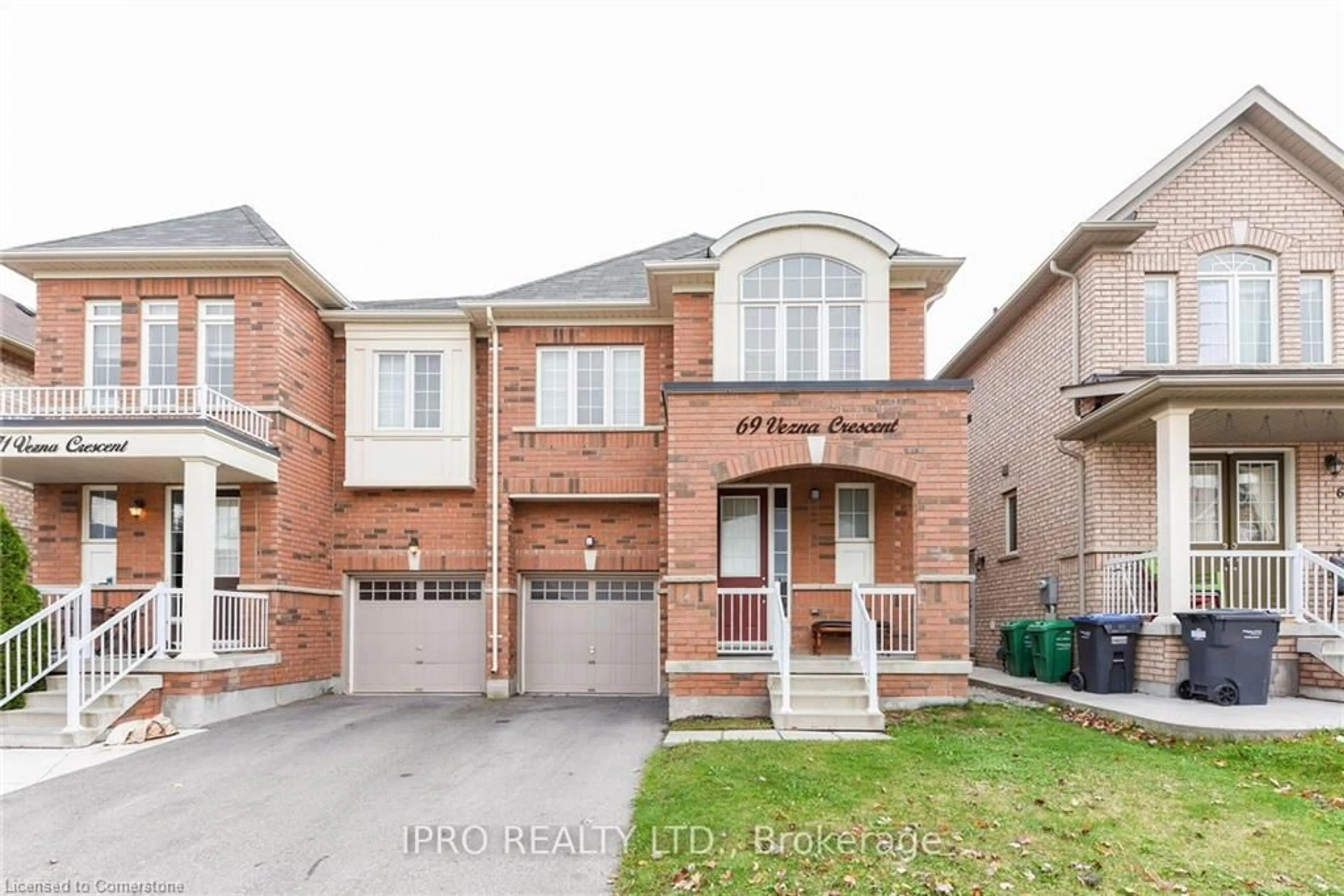 Home with brick exterior material for 69 Vezna Cres, Brampton Ontario L6X 5K4