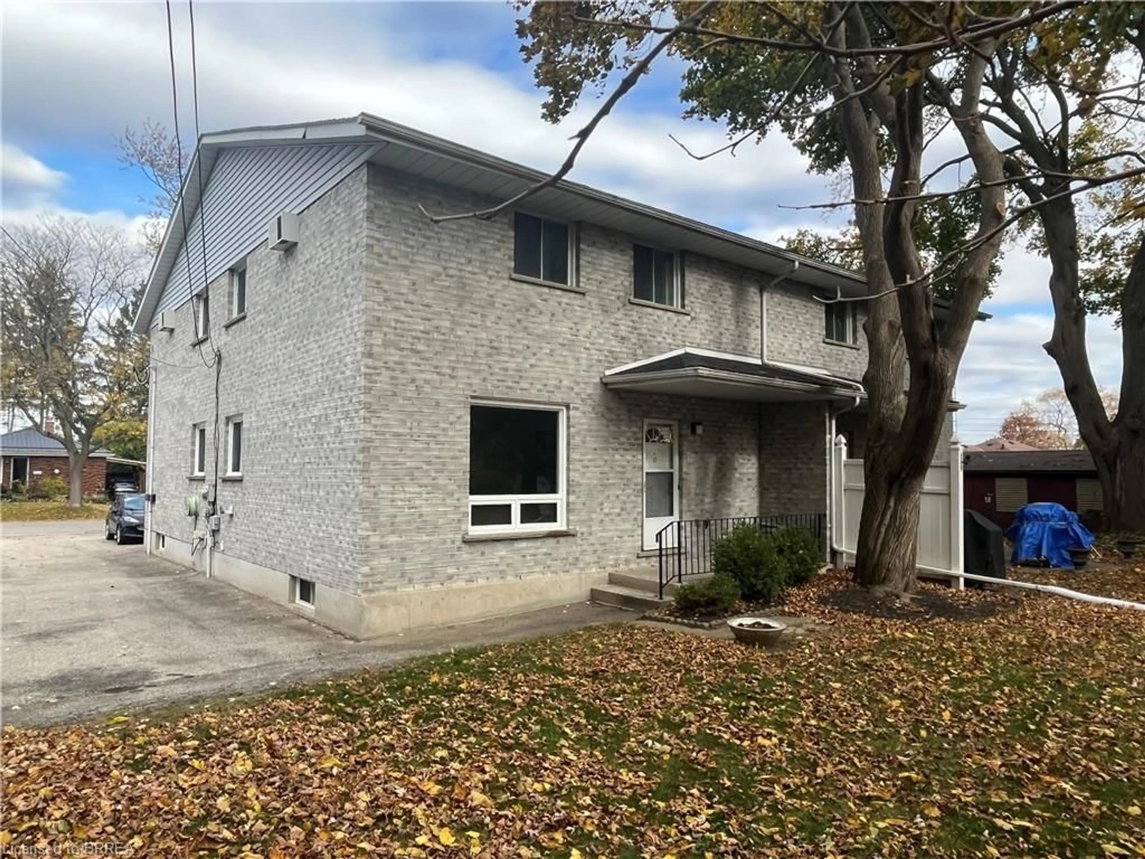 A pic from exterior of the house or condo, the front or back of building for 24 Eddy Ave, Brantford Ontario N3R 2M6