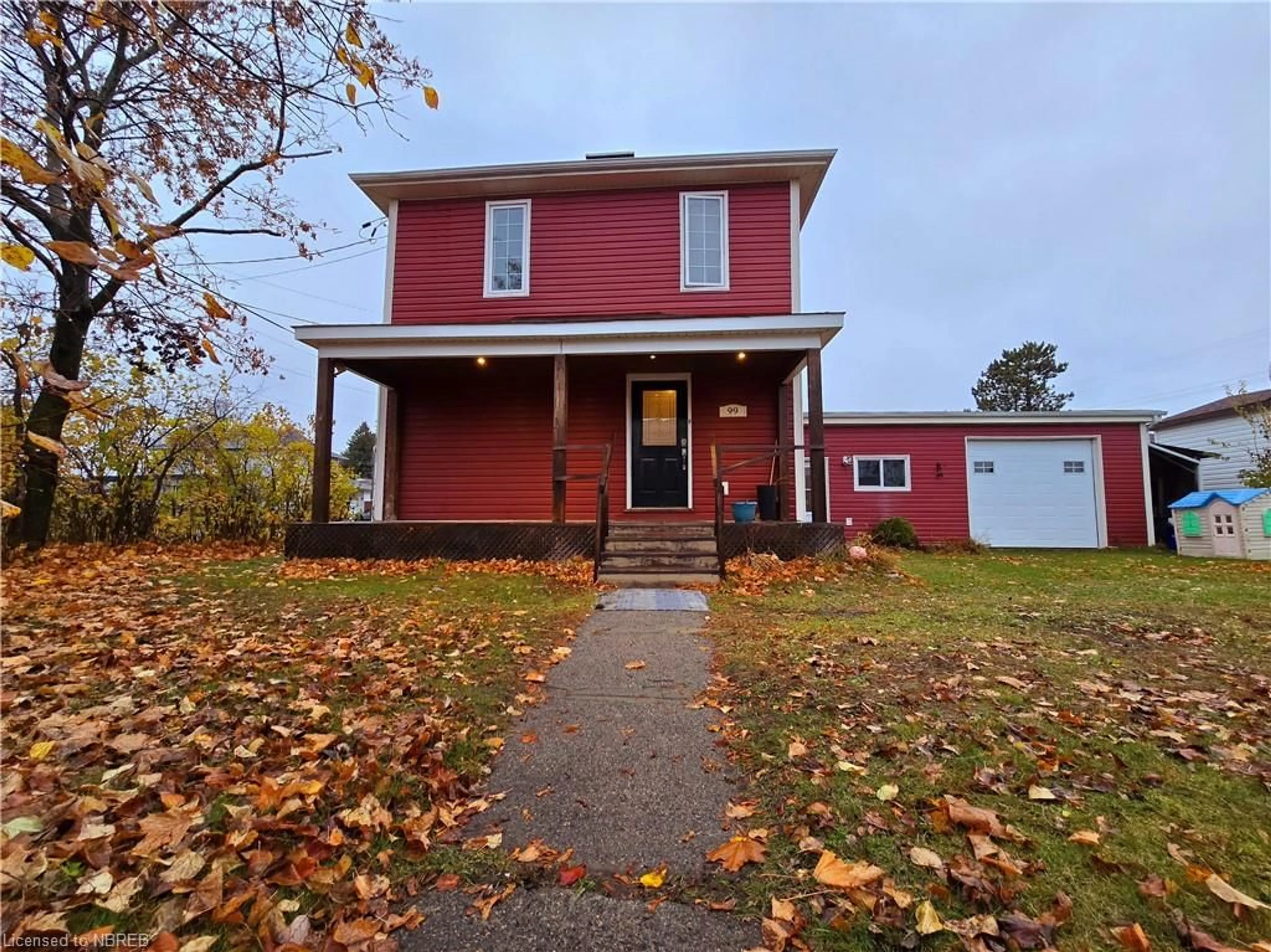 Frontside or backside of a home, cottage for 99 Russell St, Sturgeon Falls Ontario P2B 1X2