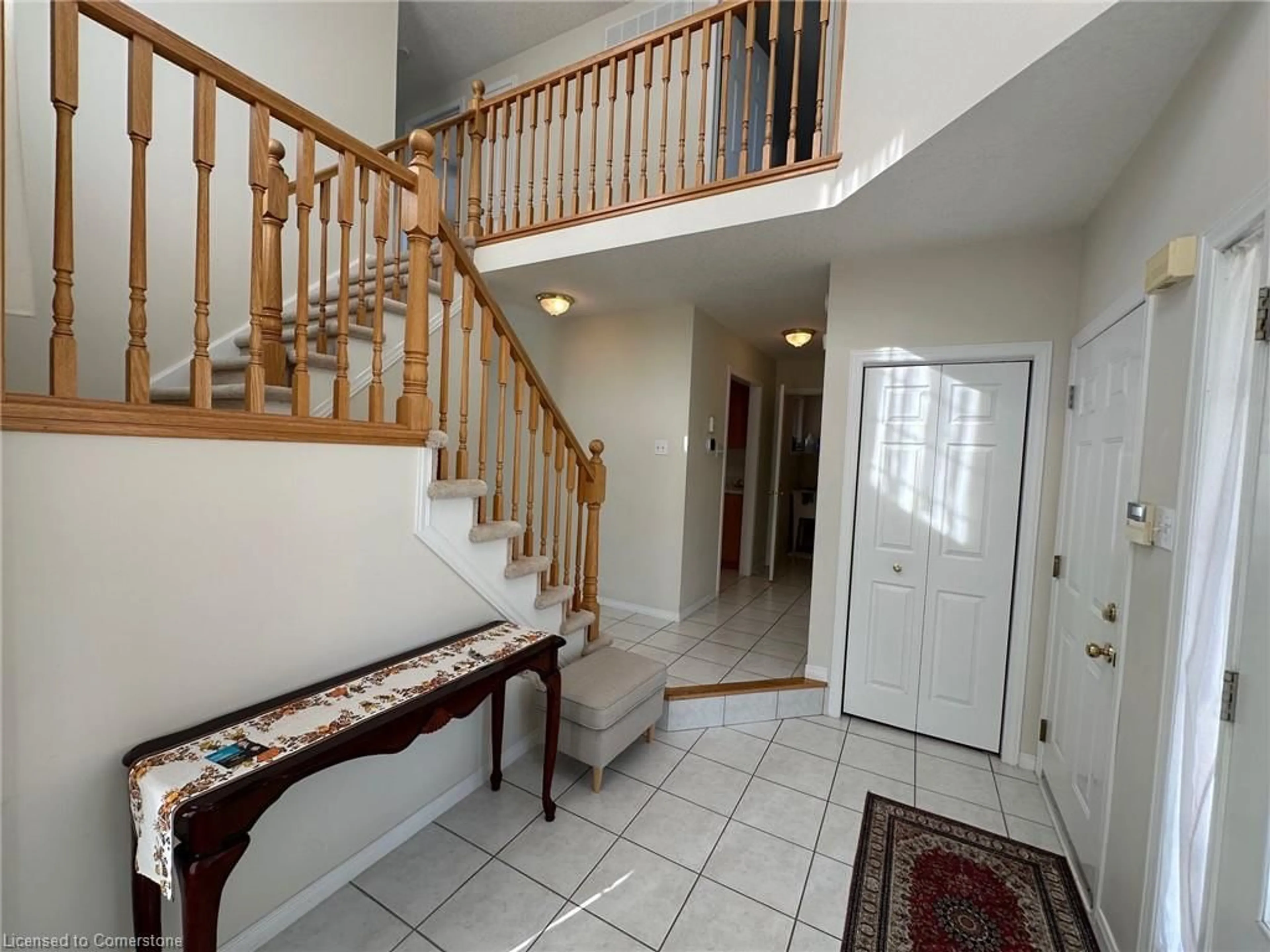 Indoor foyer, wood floors for 47 Bond Crt, Guelph Ontario N1H 8N6