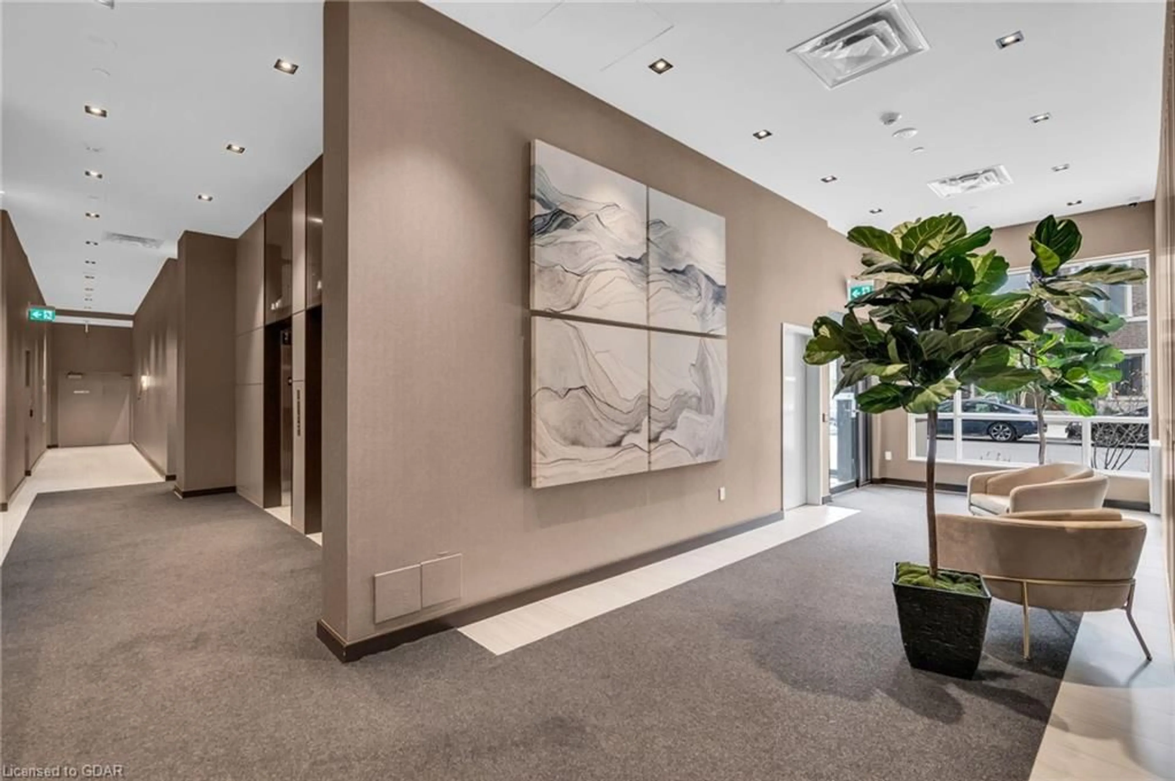 Indoor lobby, ceramic floors for 60 Honeycrisp Cres #721, Concord Ontario L4K 0N5