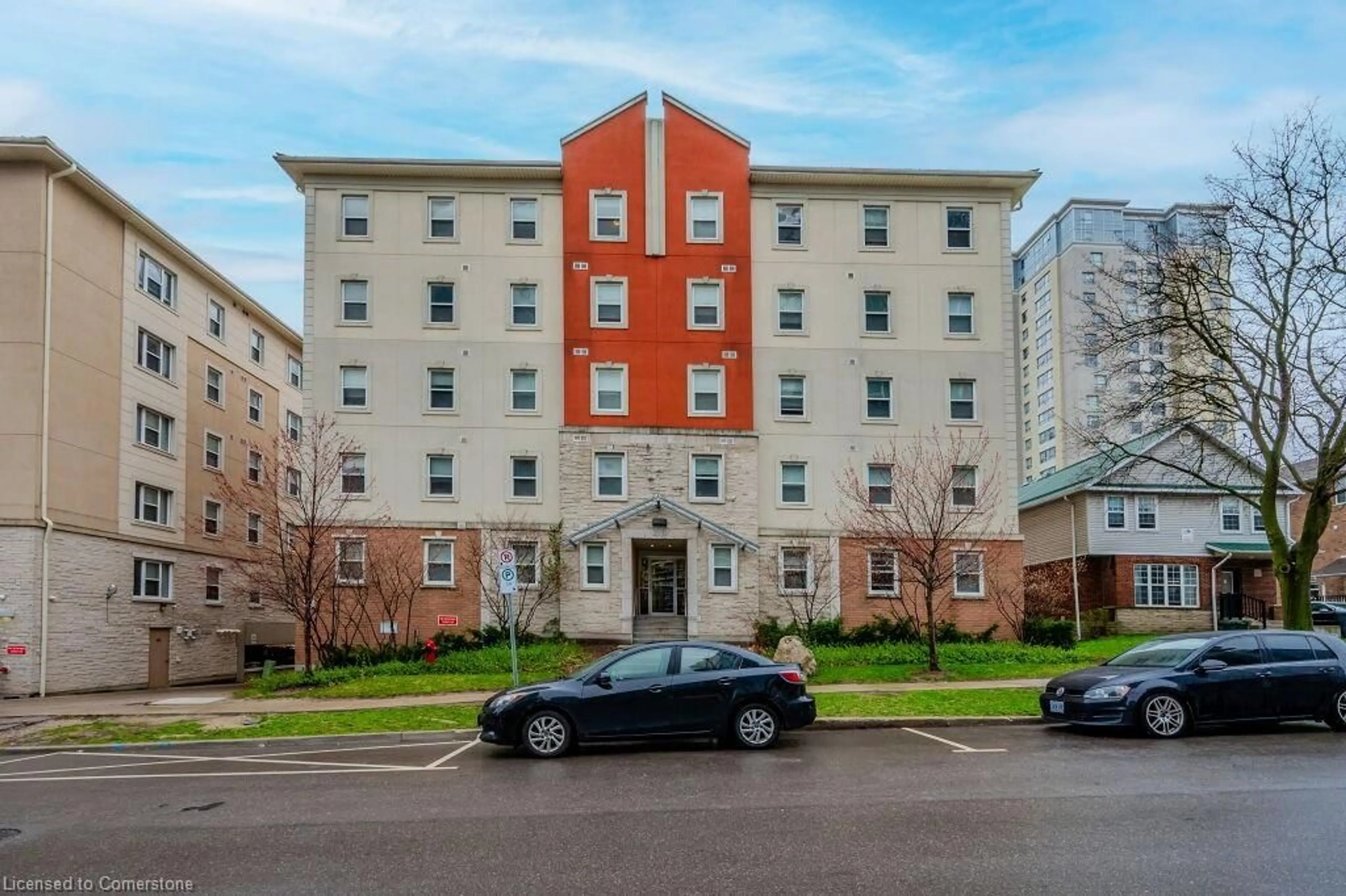 A pic from exterior of the house or condo, the front or back of building for 253 Lester St #1, Waterloo Ontario N2L 3W6