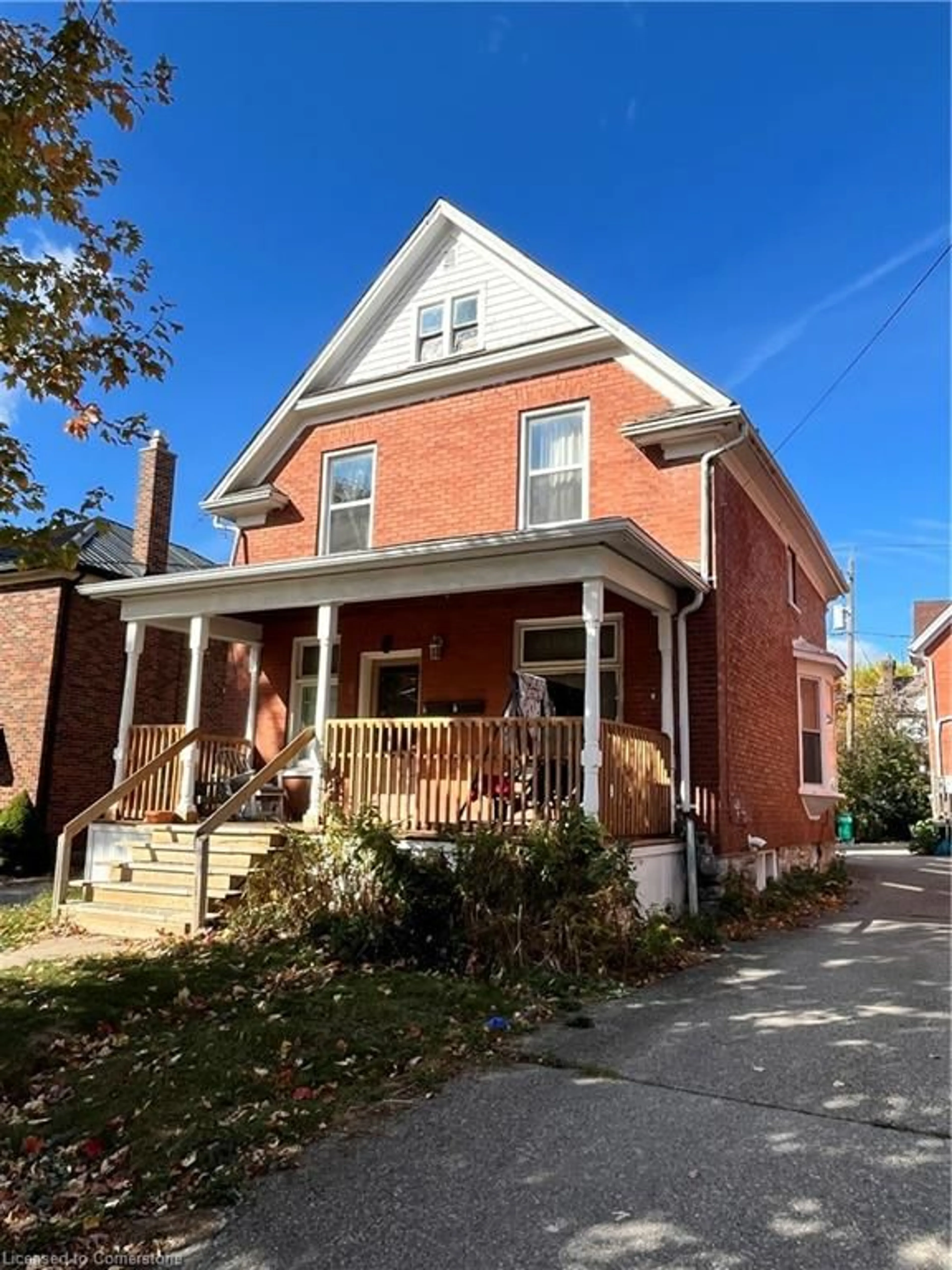 Home with brick exterior material for 14-18 Brubacher St, Kitchener Ontario N2H 2V9