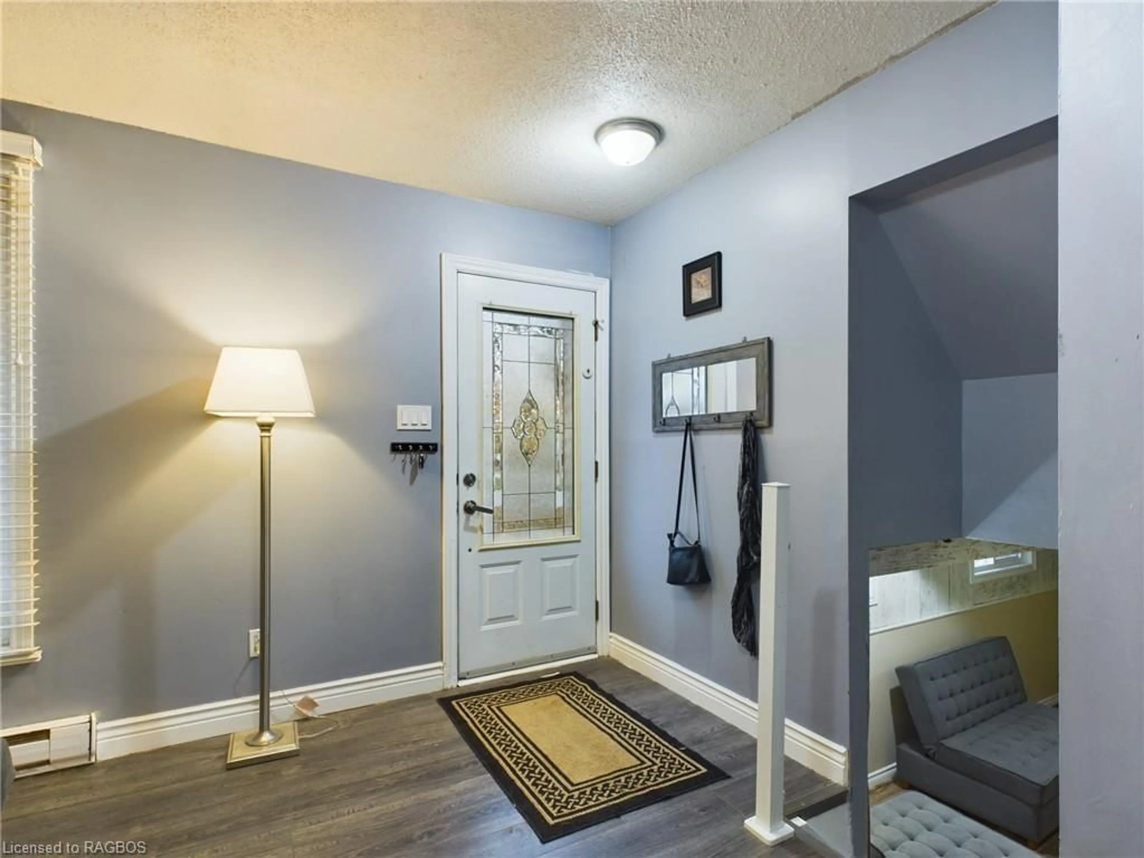 Indoor entryway, wood floors for 818 Walsh St, Kincardine Ontario N2Z 1P4