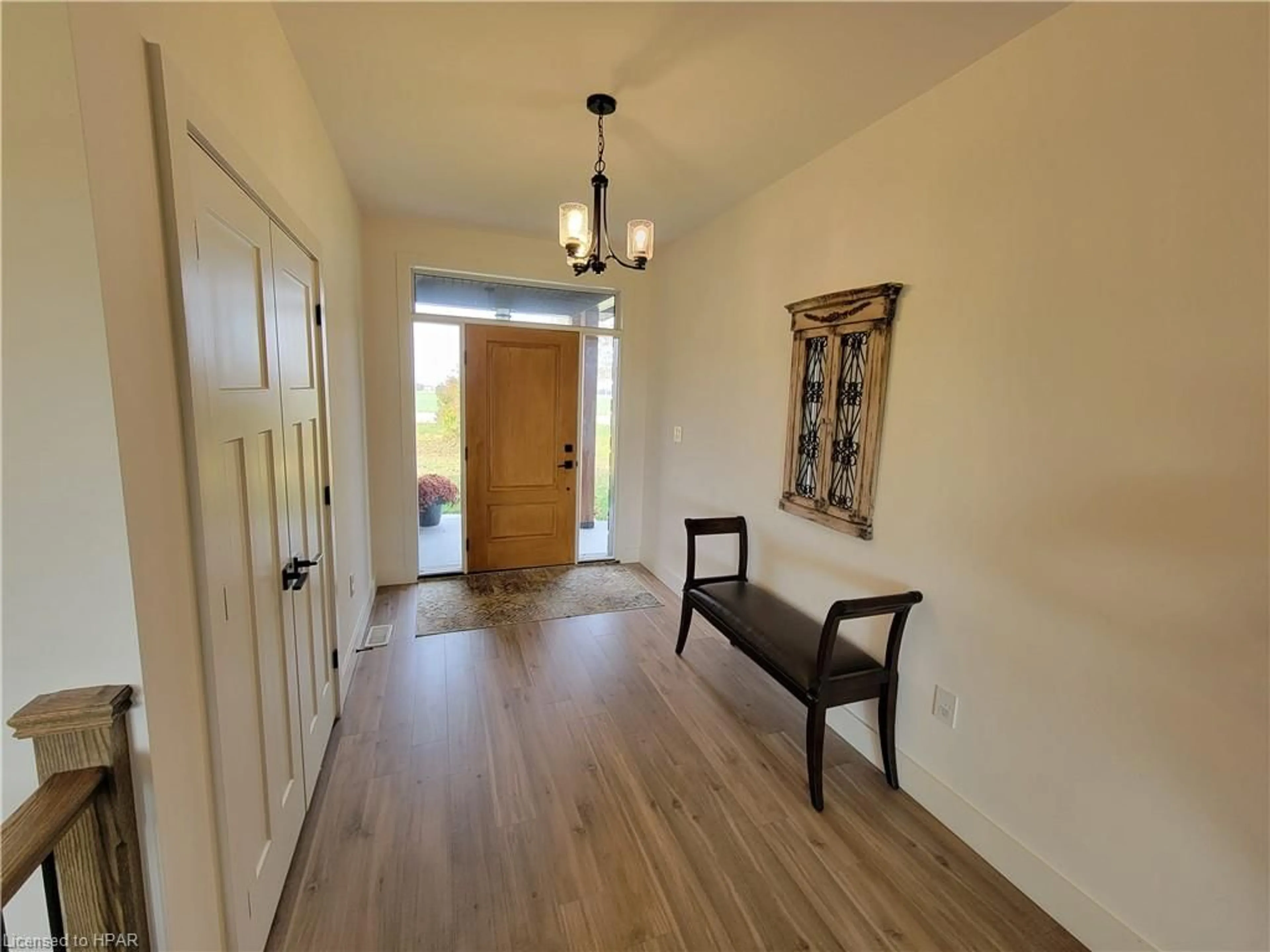 Indoor entryway, wood floors for 4557 Perth Road 180, Dublin Ontario N0K 1E0