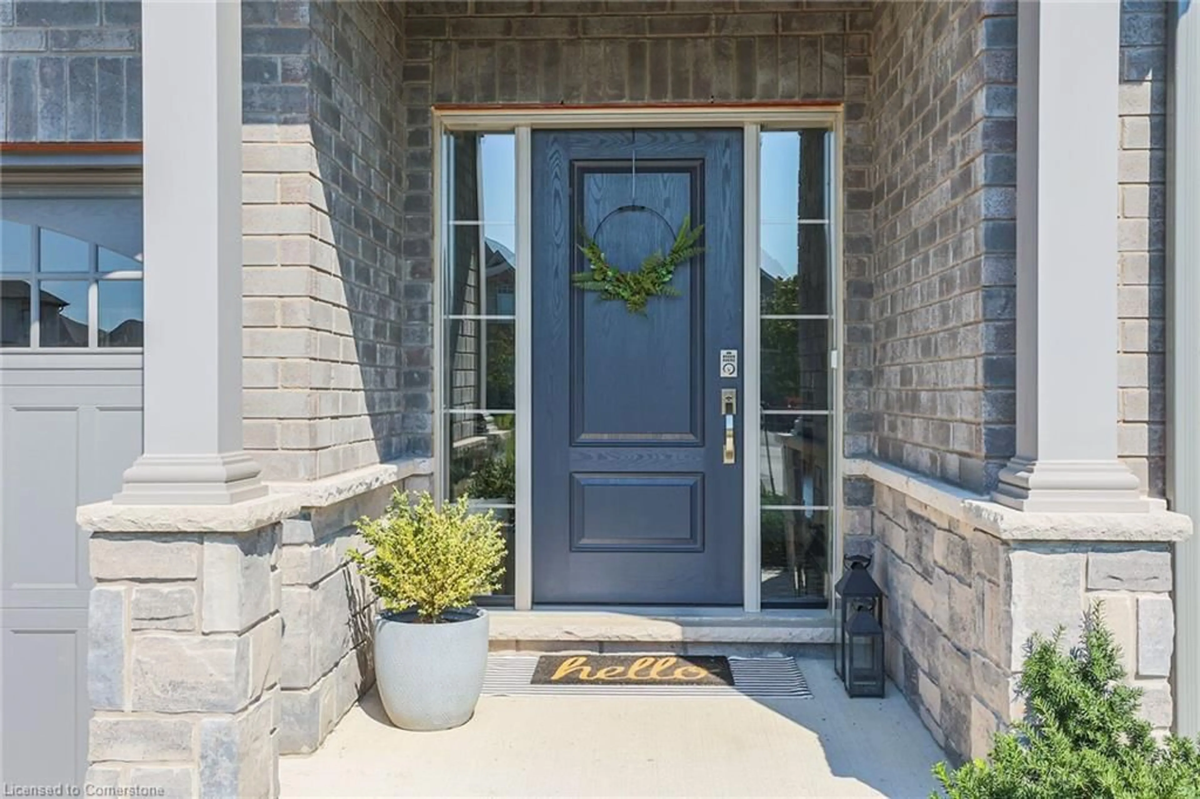 Indoor entryway, cement floor for 3608 Carolinia Crt, Ridgeway Ontario L0S 1N0