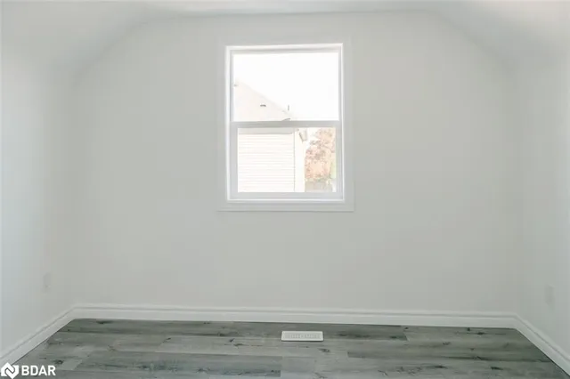 Additional property image - 673 Knox Ave